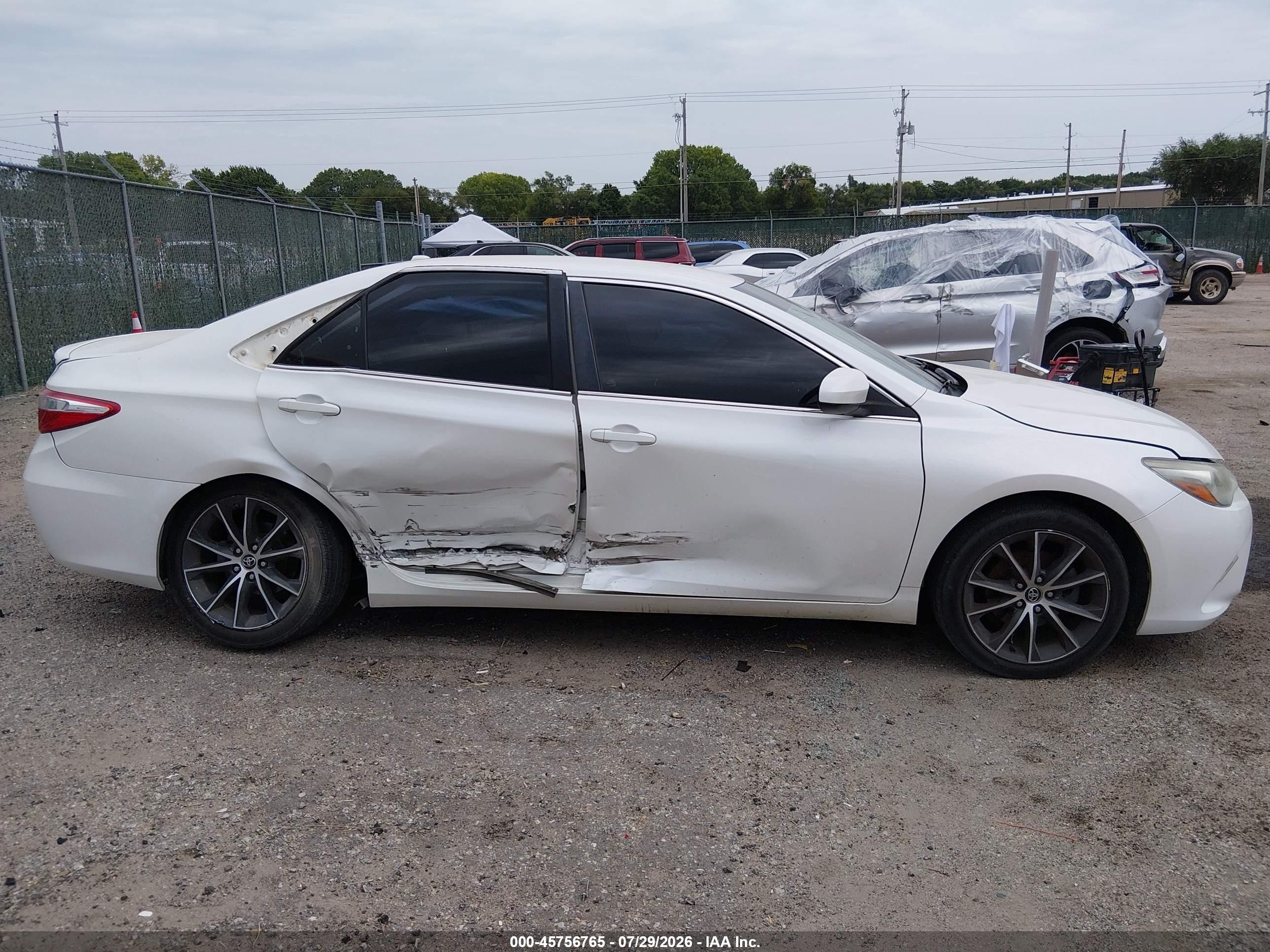 2015 Toyota Camry Xse White vin: 4T1BF1FK1FU916978
