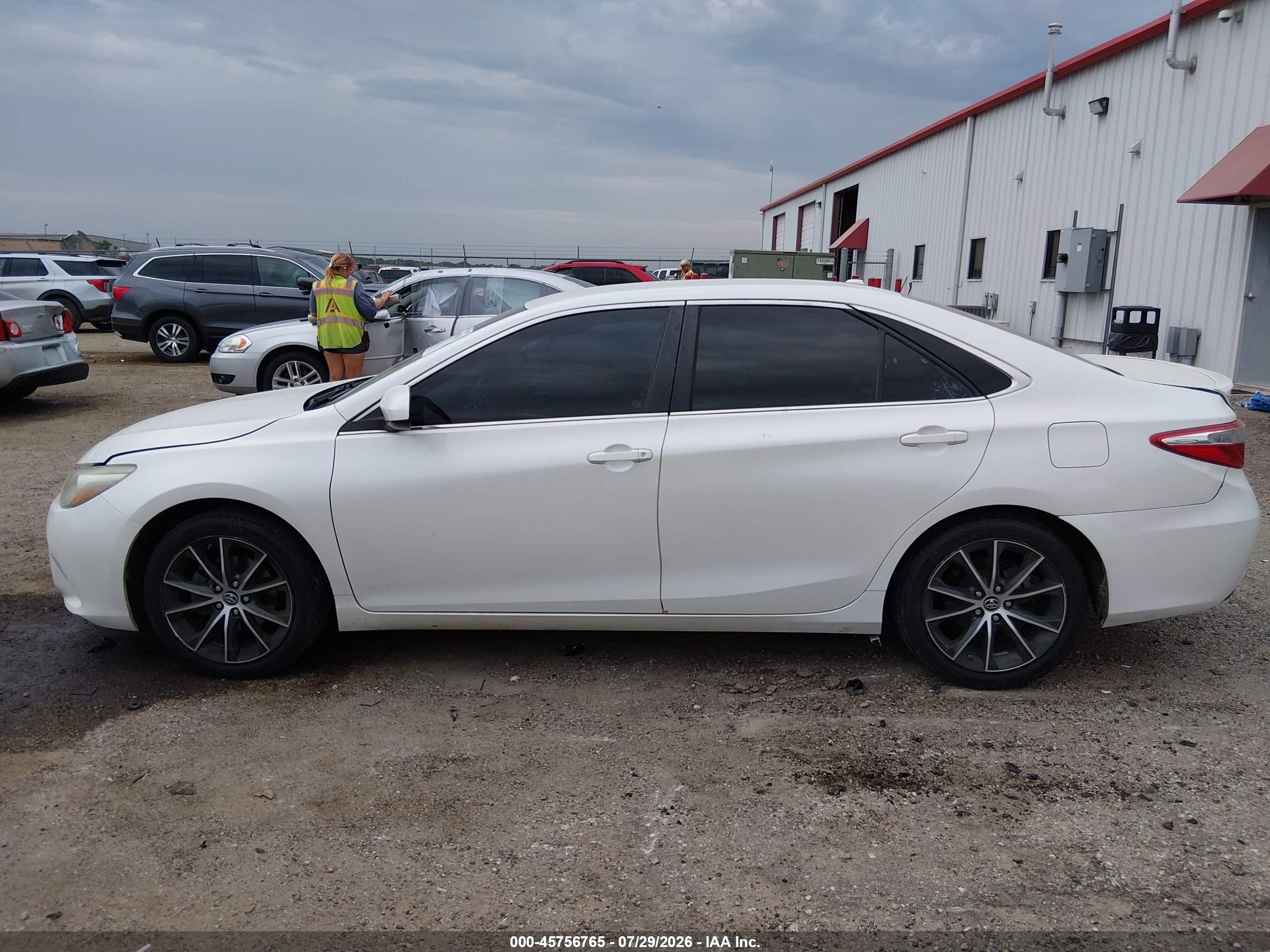 2015 Toyota Camry Xse White vin: 4T1BF1FK1FU916978