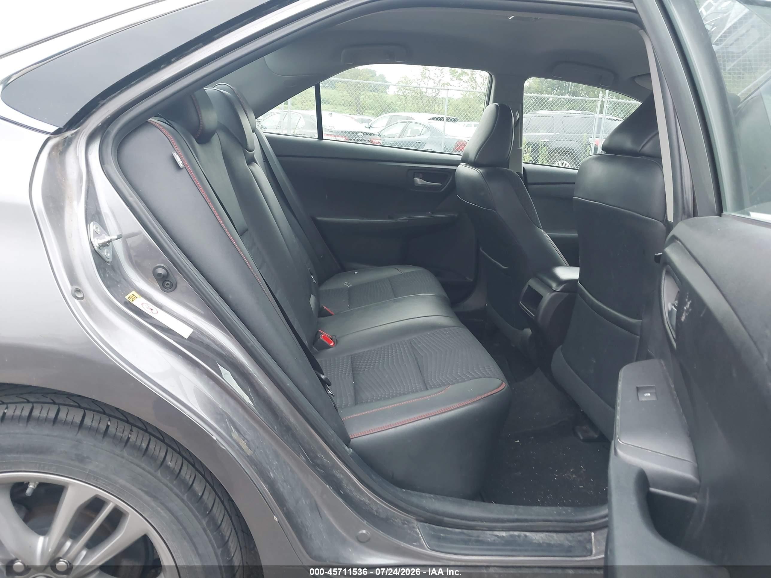 2015 Toyota Camry Se Gray vin: 4T1BF1FK1FU927124