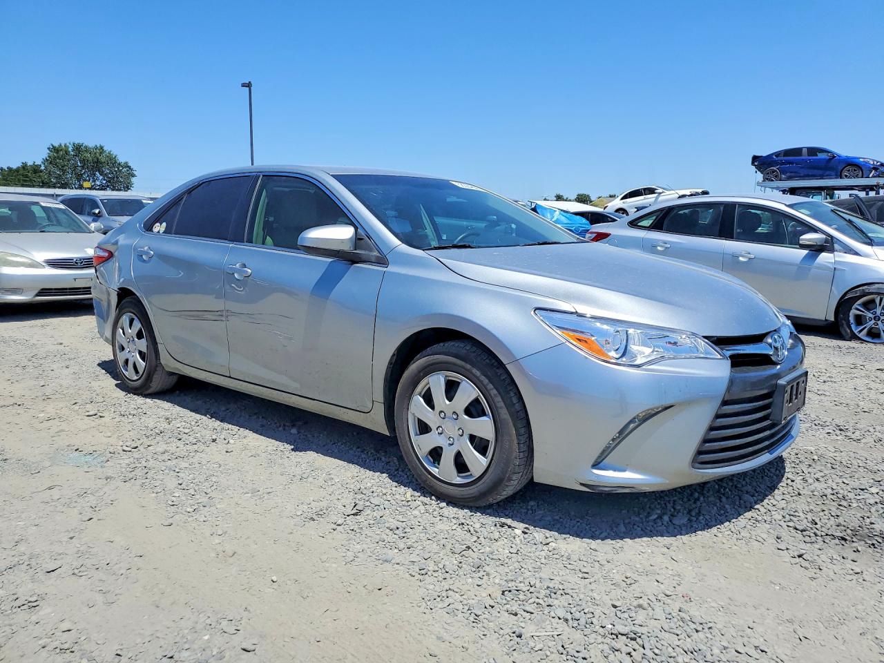 2015 Toyota Camry Le Silver vin: 4T1BF1FK1FU933019