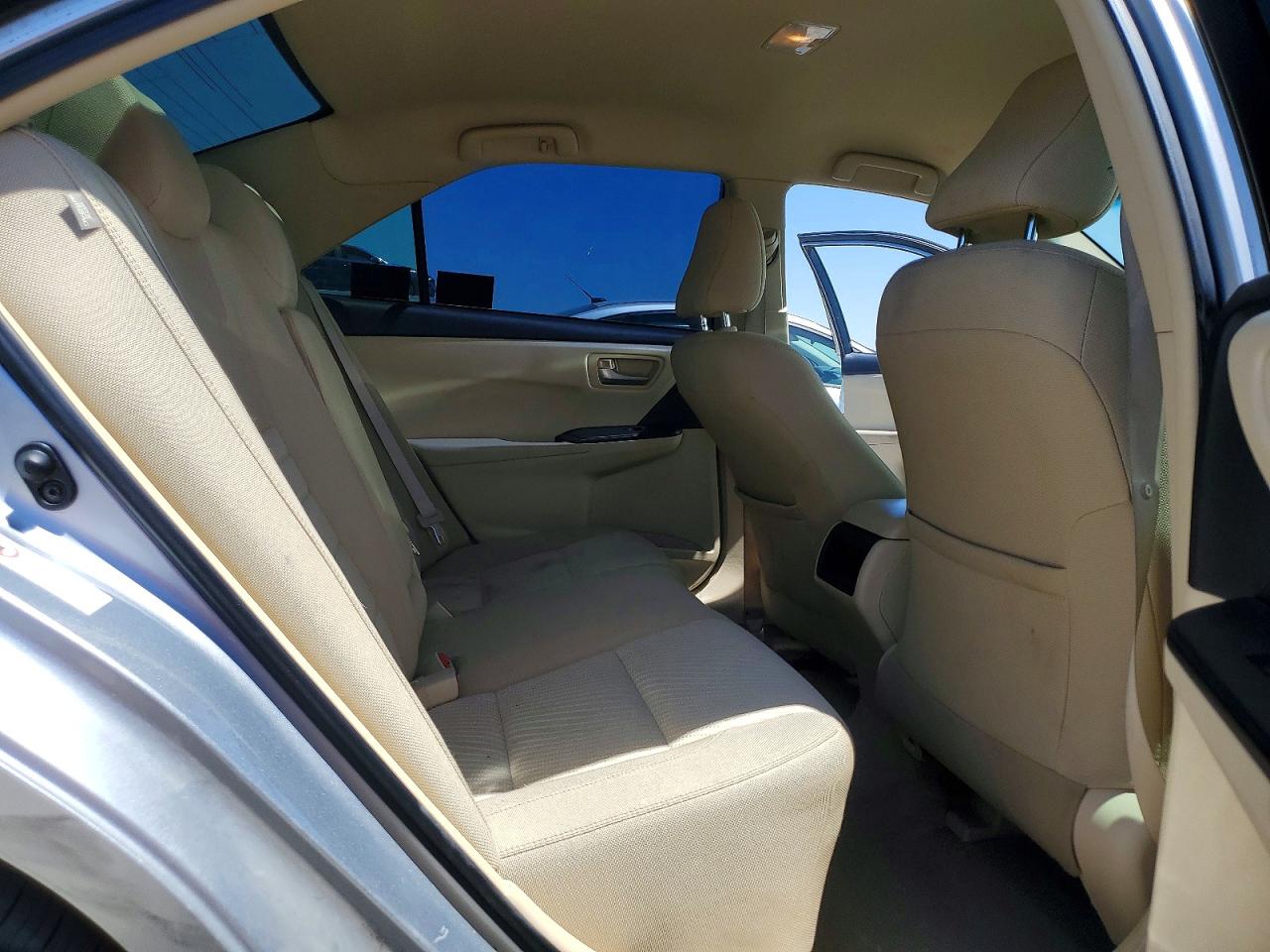 2015 Toyota Camry Le Silver vin: 4T1BF1FK1FU933019