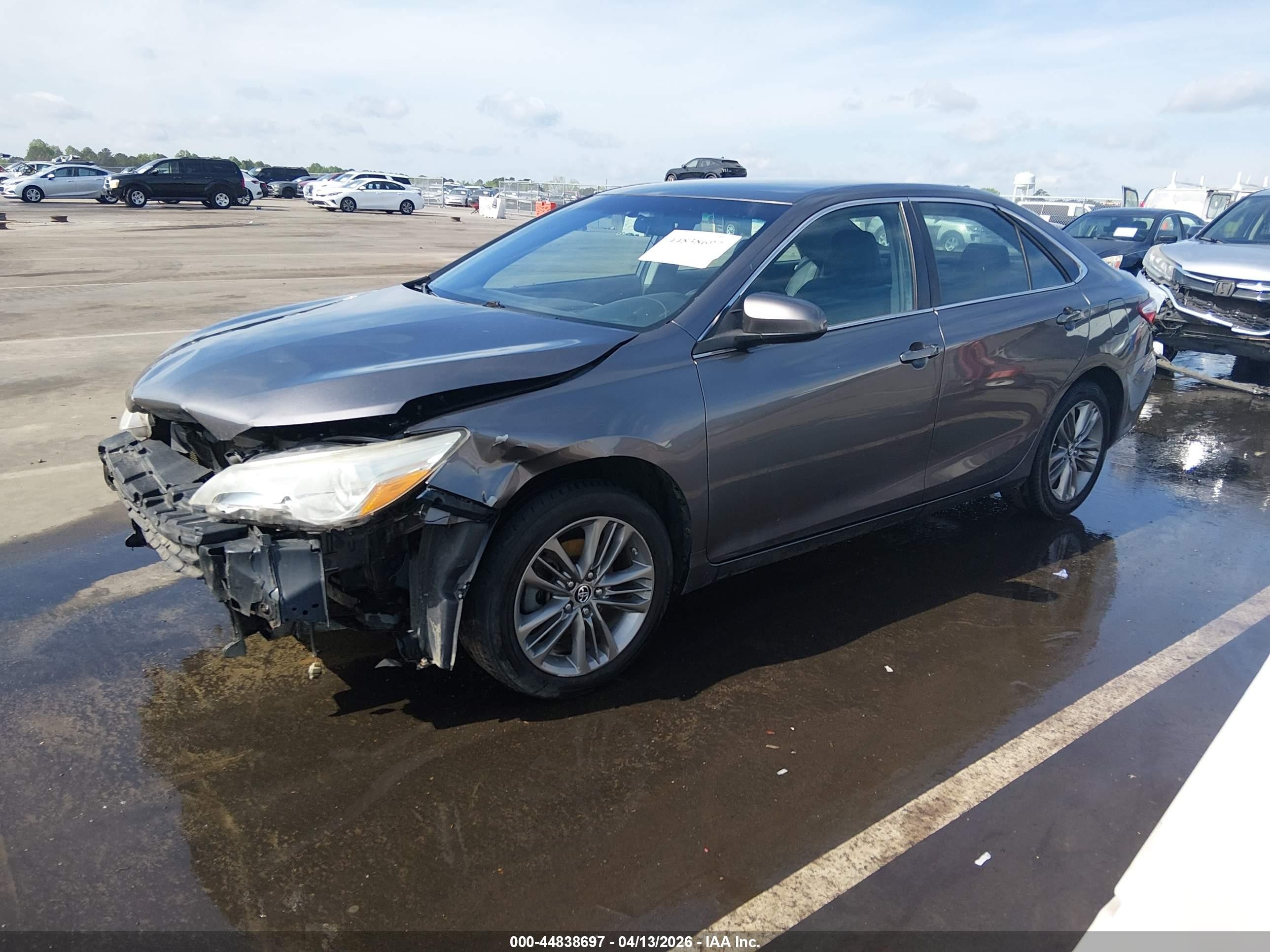 2015 Toyota Camry Se Серый vin: 4T1BF1FK1FU935935