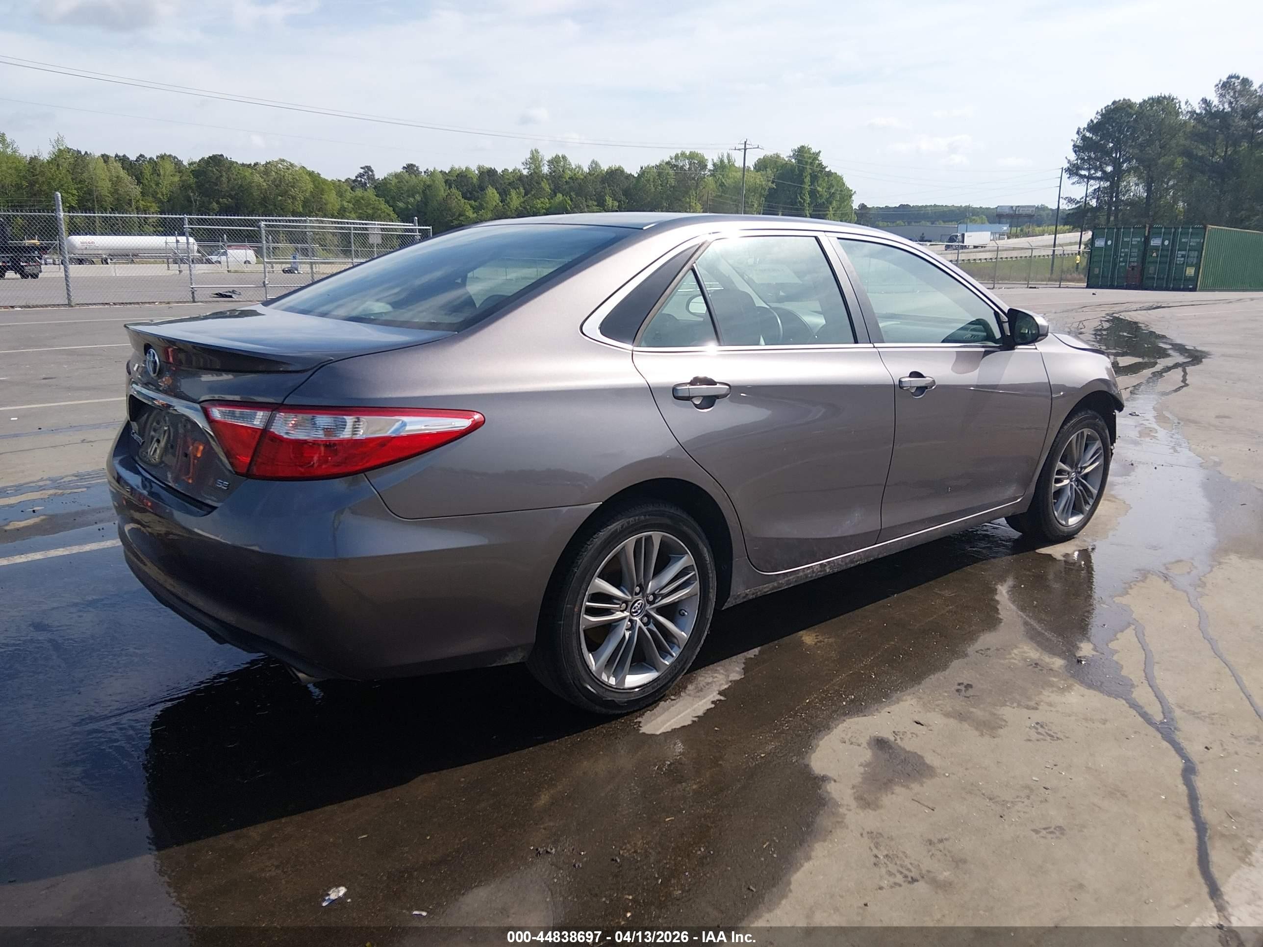 2015 Toyota Camry Se Серый vin: 4T1BF1FK1FU935935