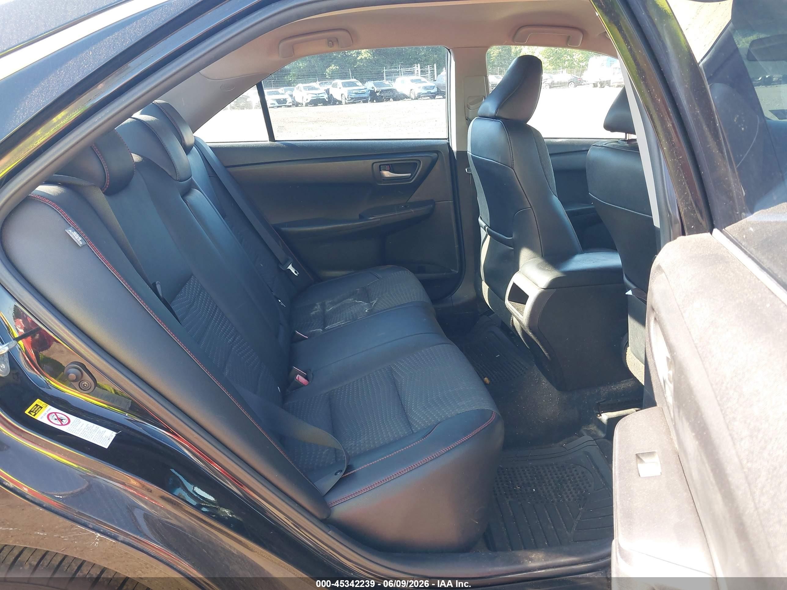 2015 Toyota Camry Se Черный vin: 4T1BF1FK1FU951715