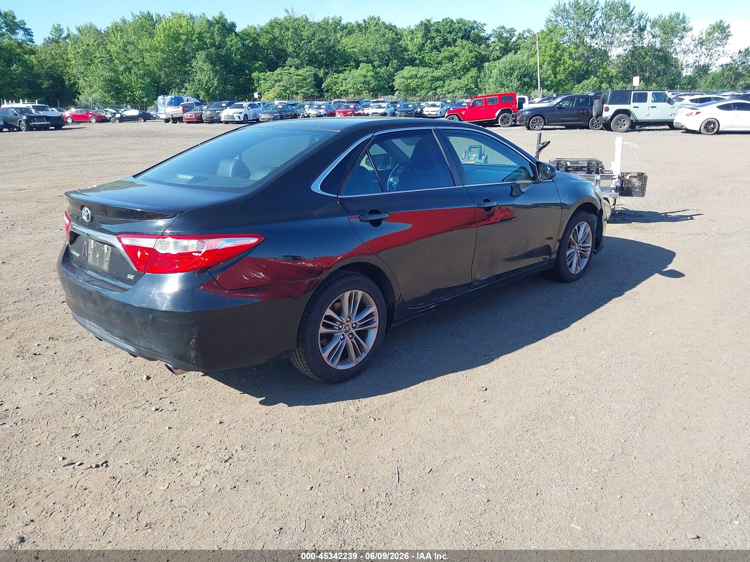 2015 Toyota Camry Se Черный vin: 4T1BF1FK1FU951715
