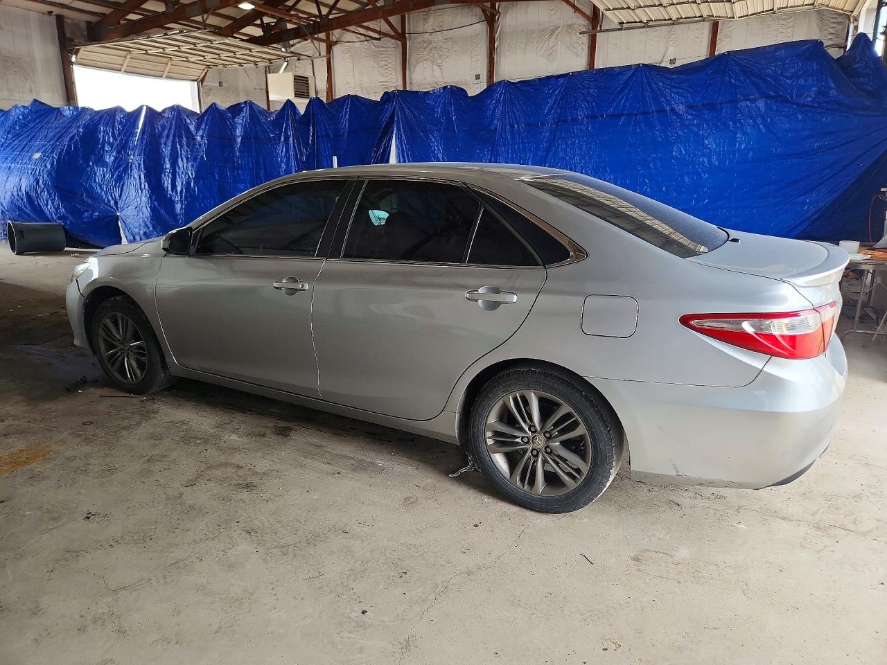 2015 Toyota Camry Se Silver vin: 4T1BF1FK1FU960141