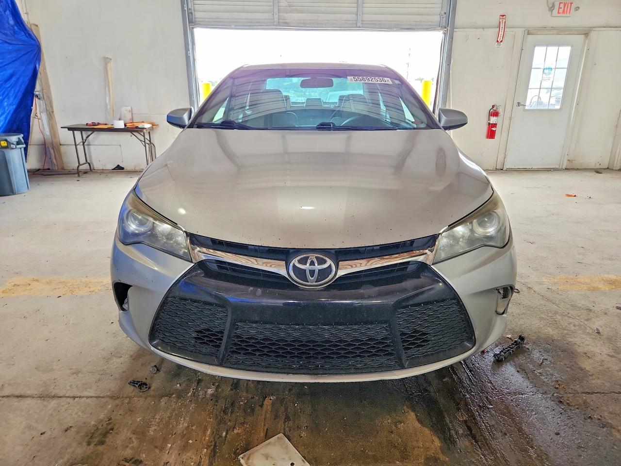 2015 Toyota Camry Se Silver vin: 4T1BF1FK1FU960141