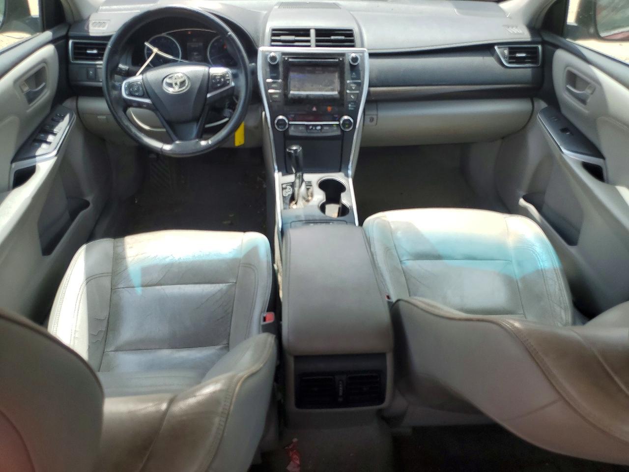 2015 Toyota Camry Xle Burgundy vin: 4T1BF1FK1FU971883