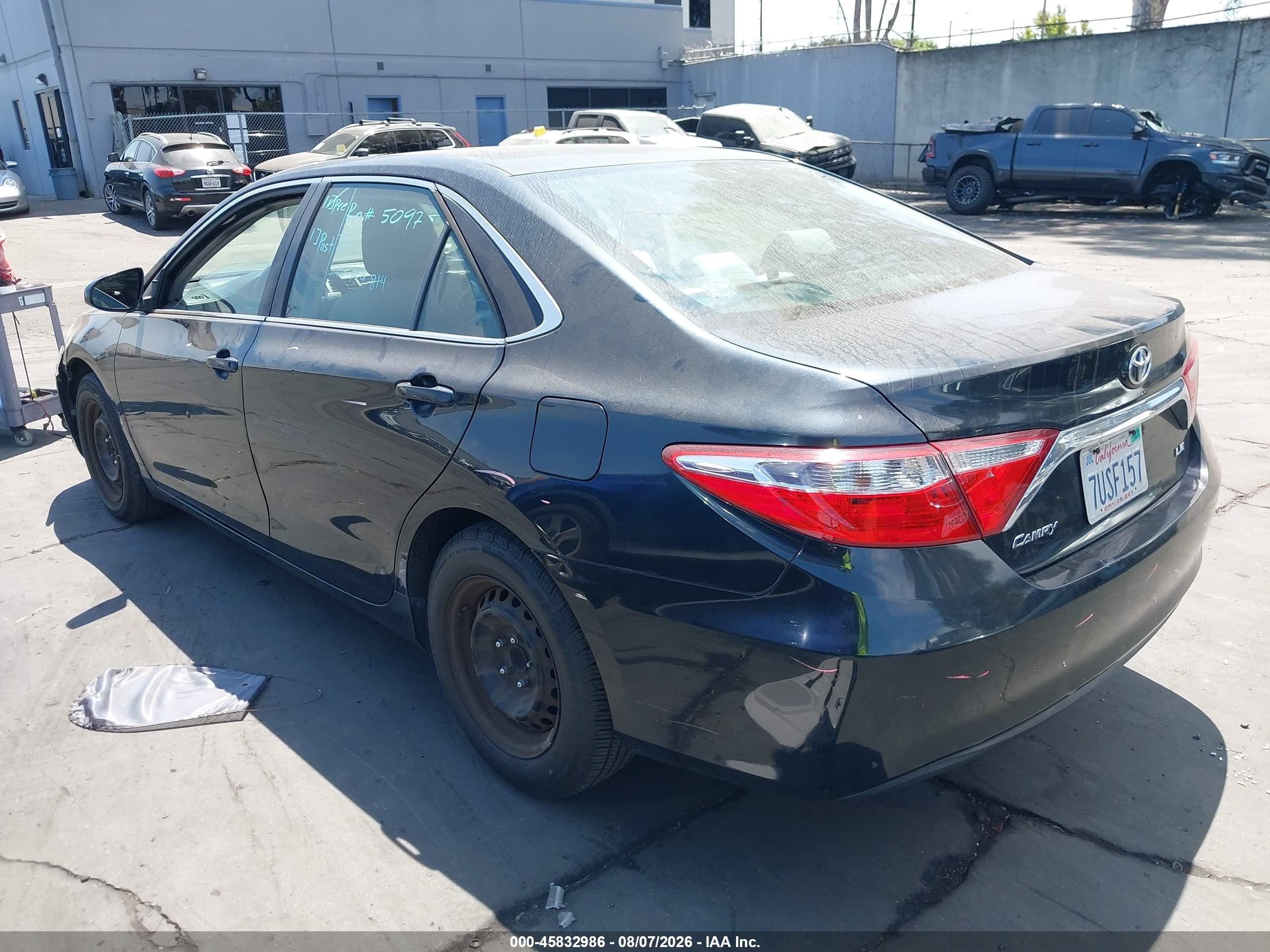 2015 Toyota Camry Le Green vin: 4T1BF1FK1FU986142
