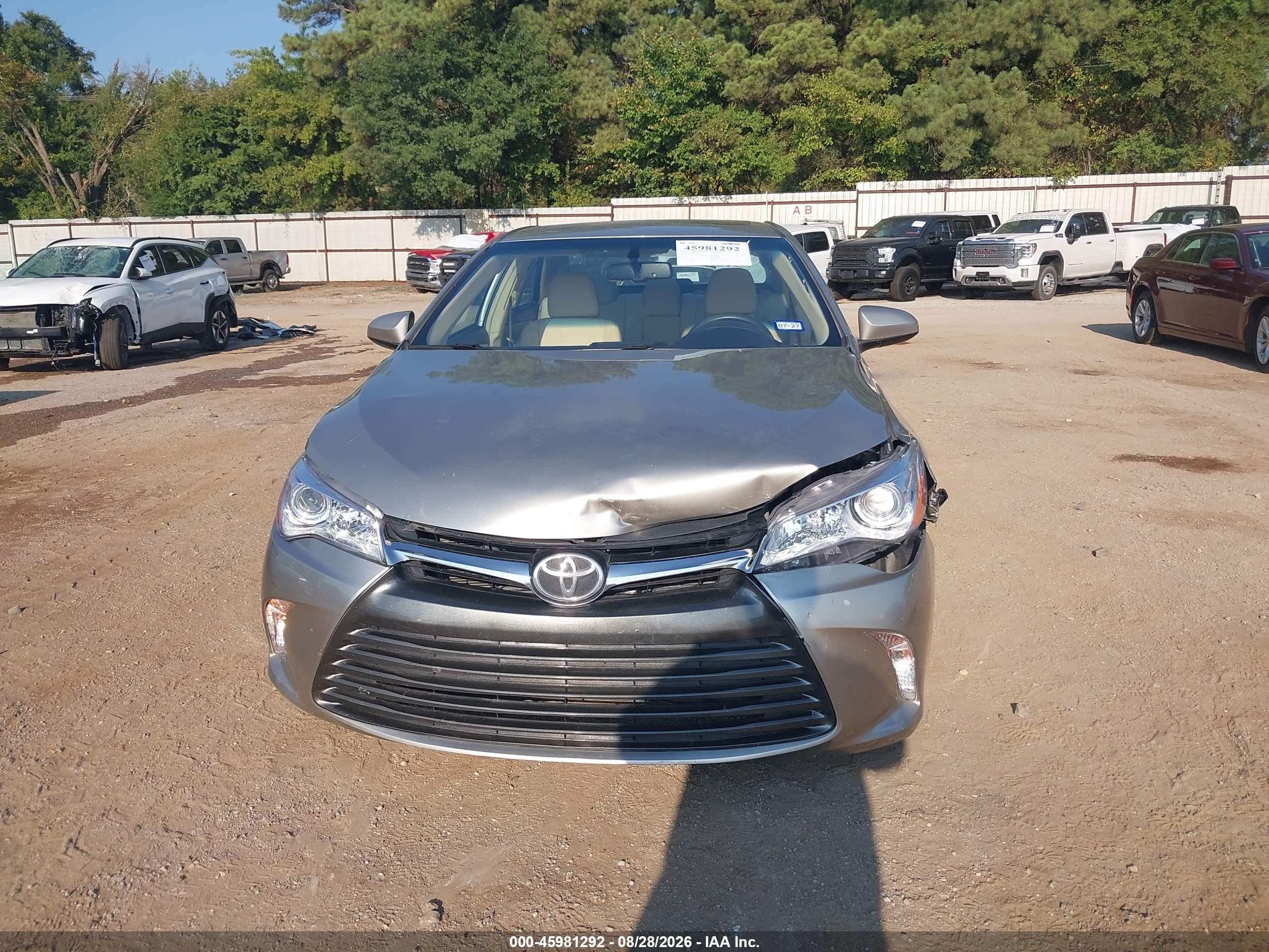 2015 Toyota Camry Xle Silver vin: 4T1BF1FK1FU989526