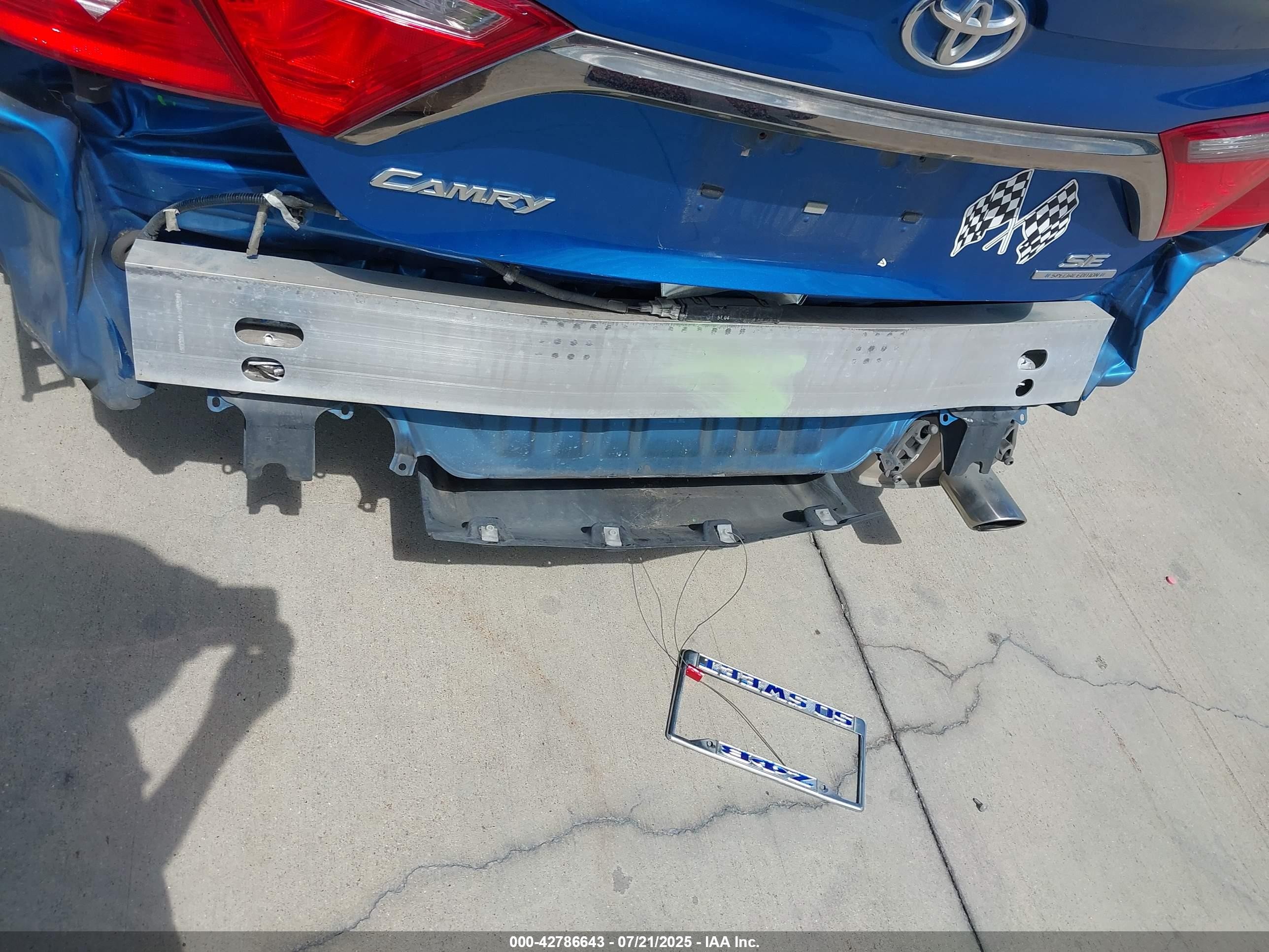 2016 Toyota Camry Se Blue vin: 4T1BF1FK1GU560050