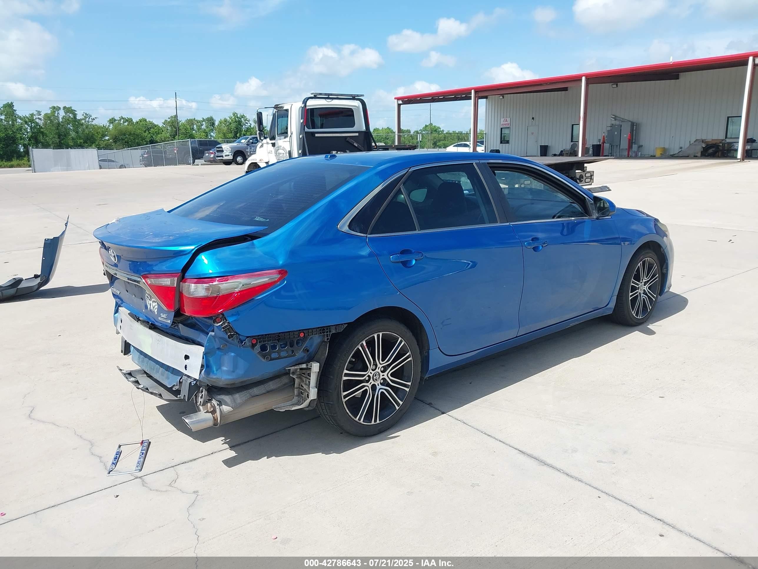 2016 Toyota Camry Se Blue vin: 4T1BF1FK1GU560050