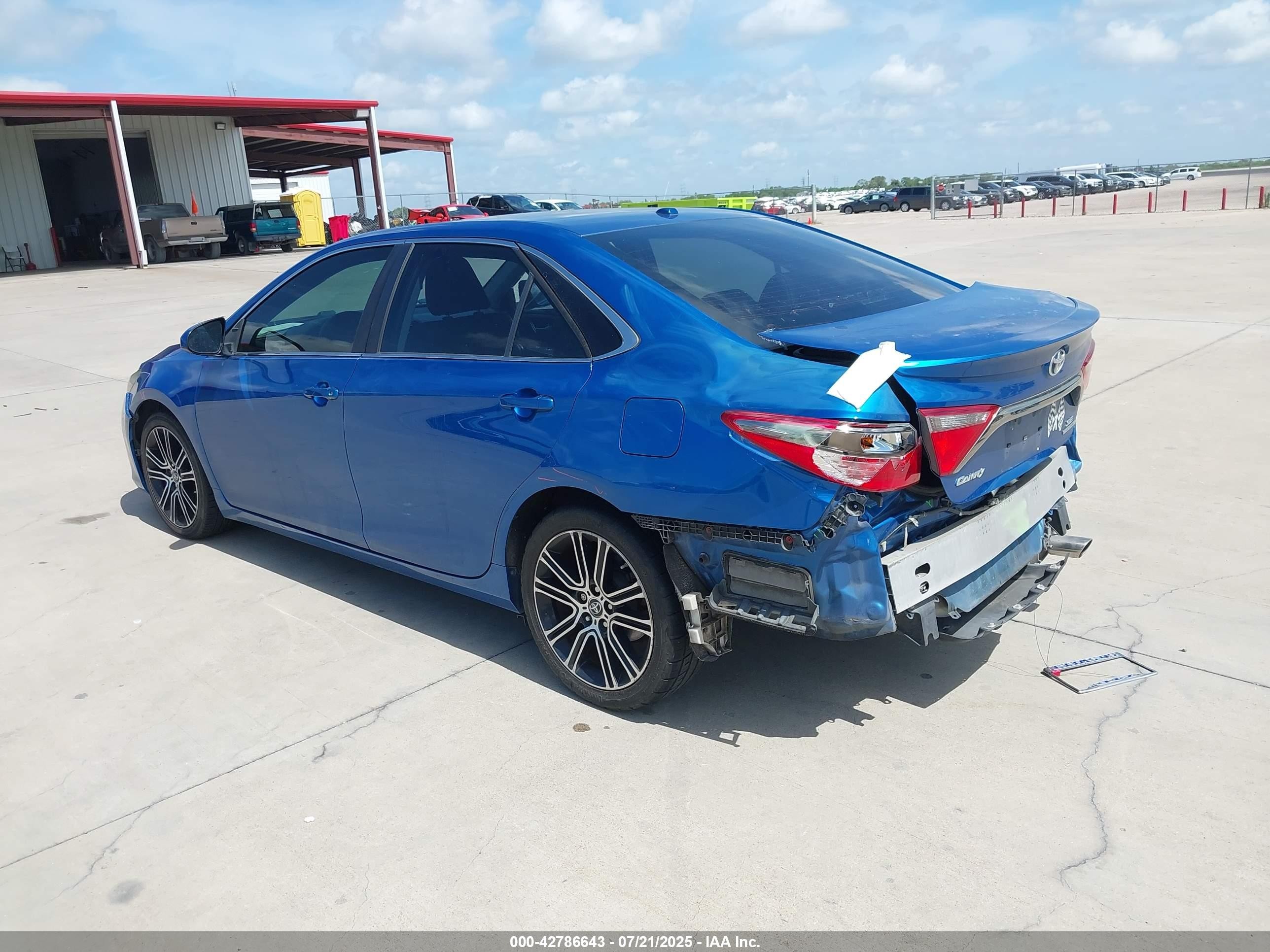 2016 Toyota Camry Se Blue vin: 4T1BF1FK1GU560050