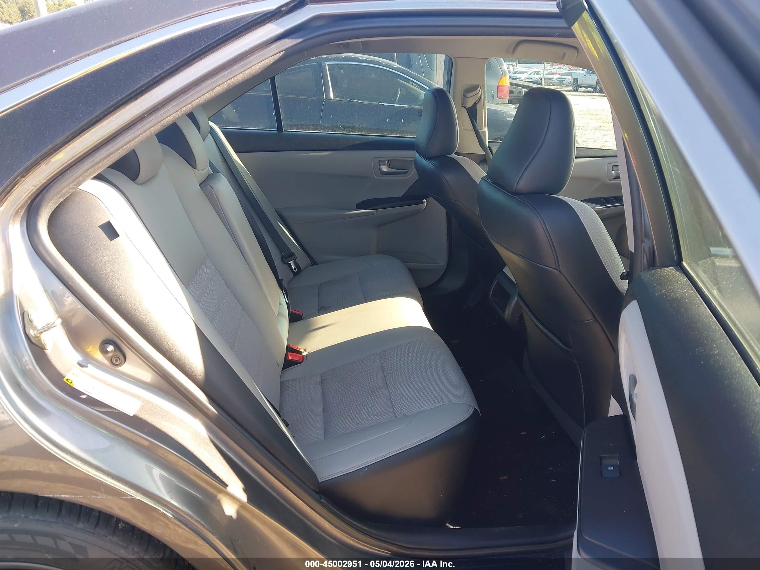 2017 Toyota Camry Se Gray vin: 4T1BF1FK1HU633161