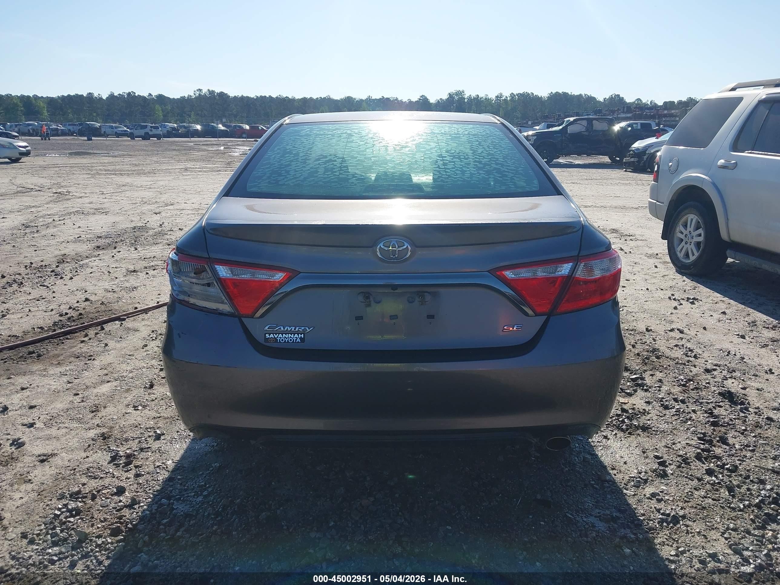 2017 Toyota Camry Se Gray vin: 4T1BF1FK1HU633161