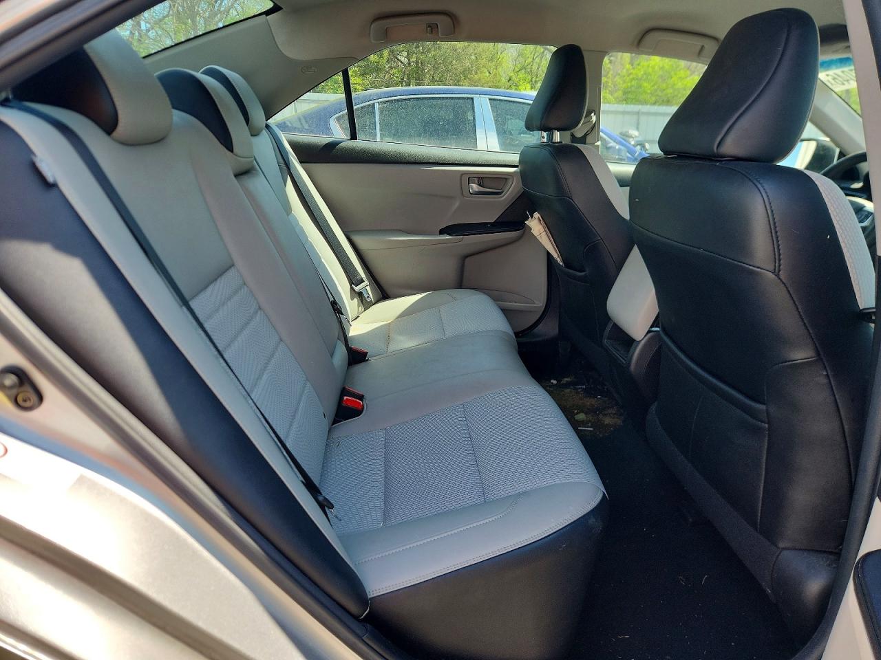 2017 Toyota Camry Se Silver vin: 4T1BF1FK1HU679346
