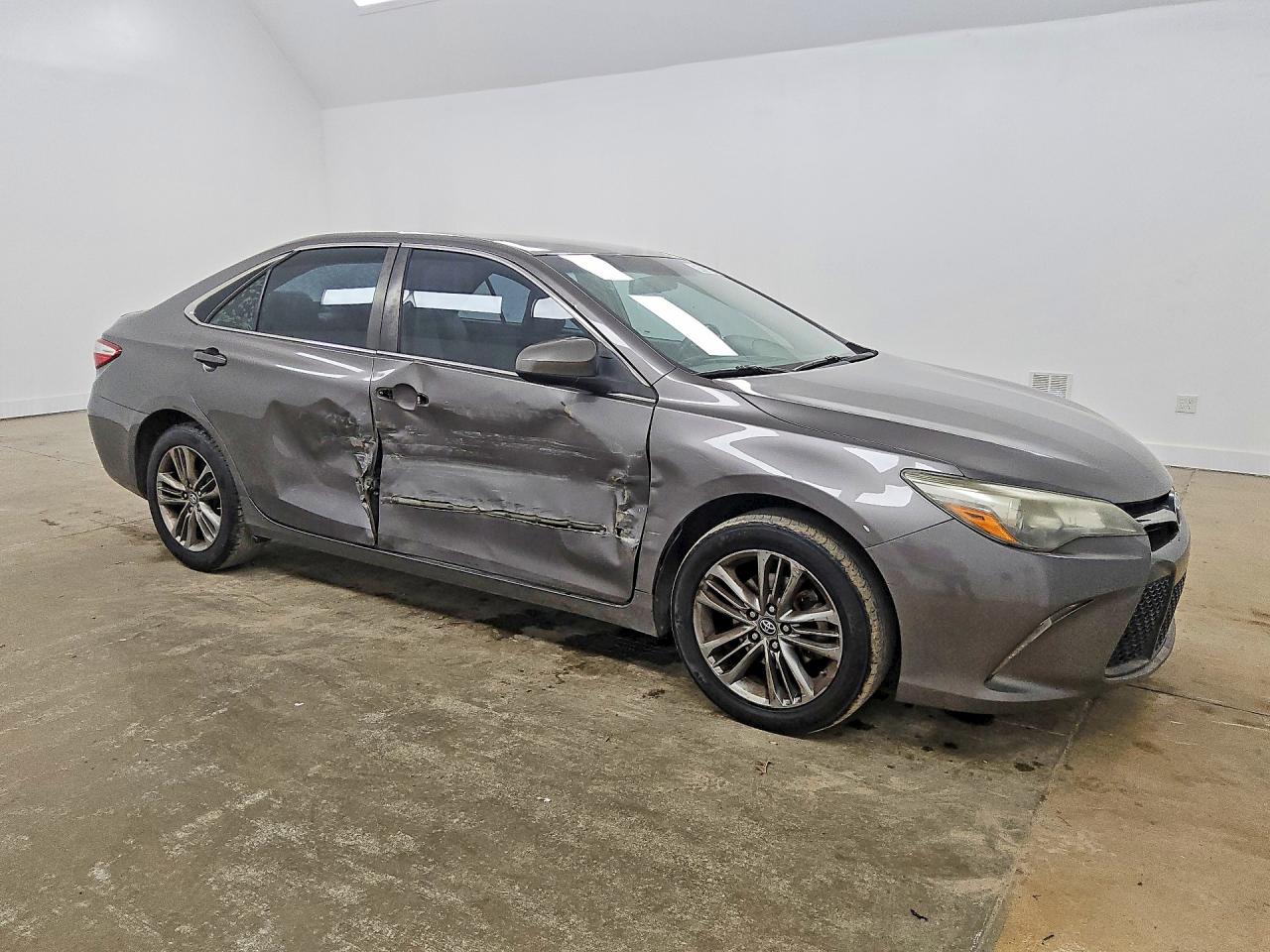 2017 Toyota Camry Se Gray vin: 4T1BF1FK1HU686653