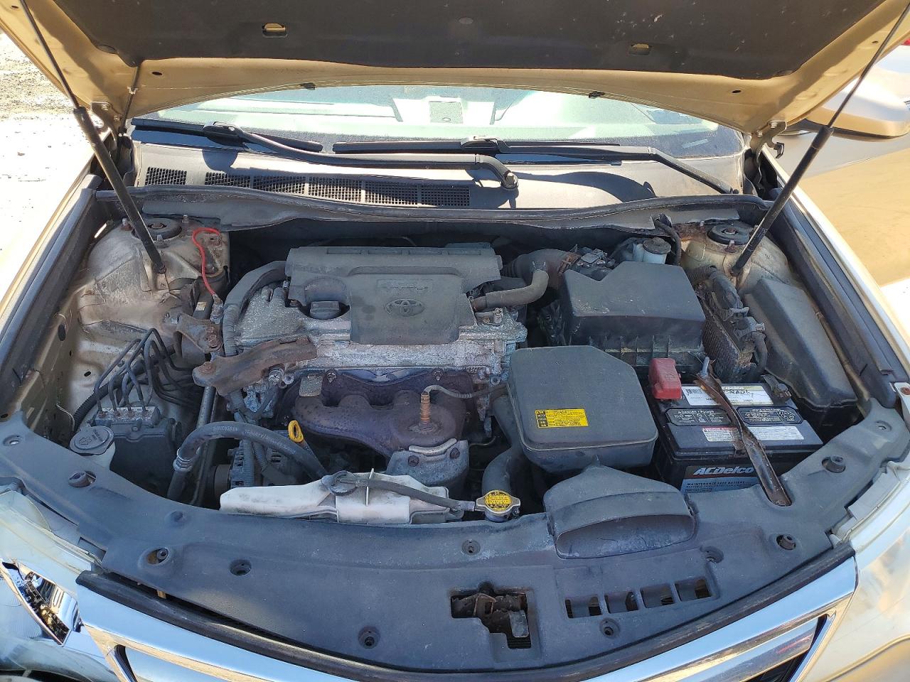 2012 Toyota Camry Le Gold vin: 4T1BF1FK2CU007188