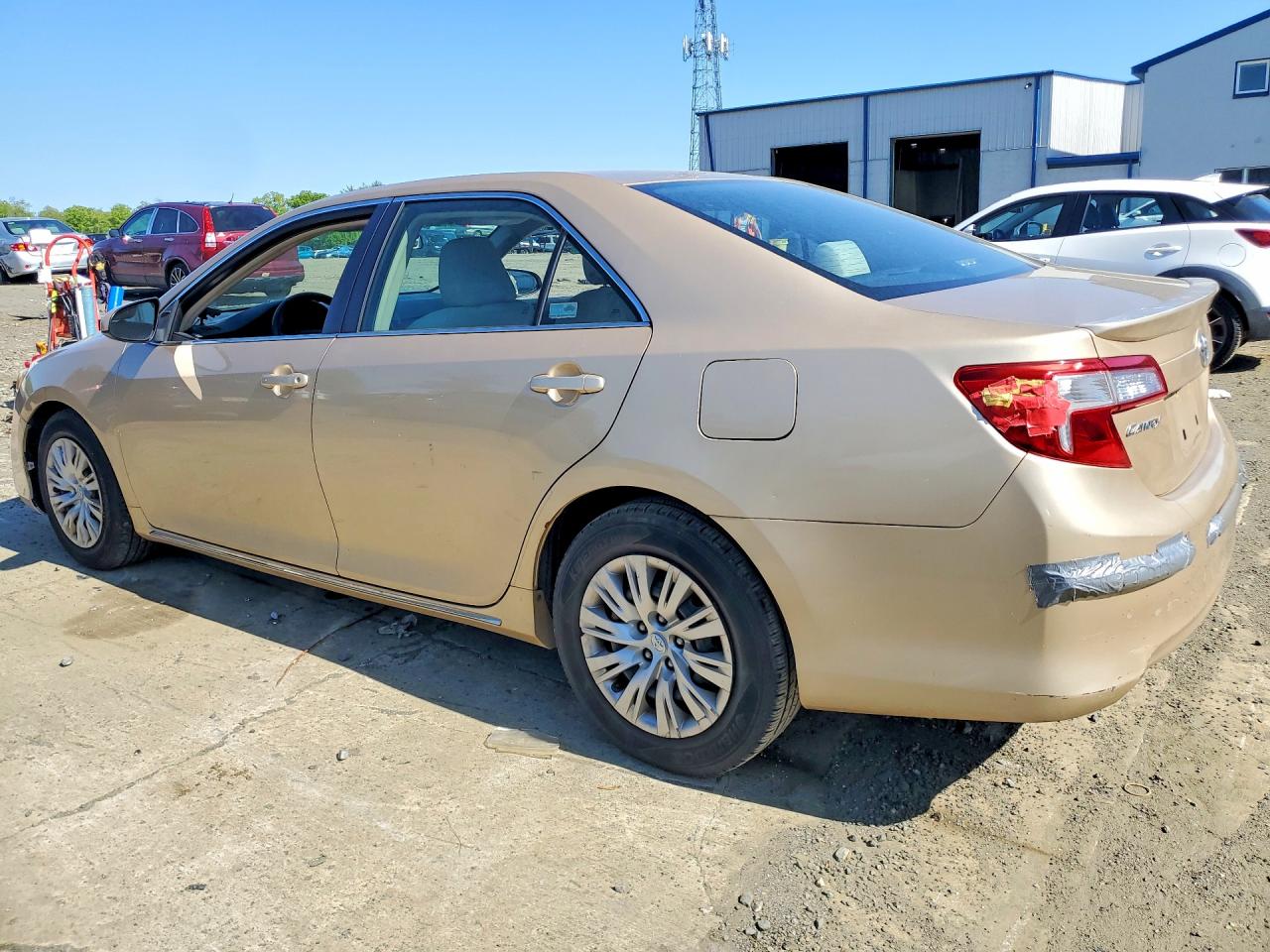 2012 Toyota Camry Le Gold vin: 4T1BF1FK2CU007188