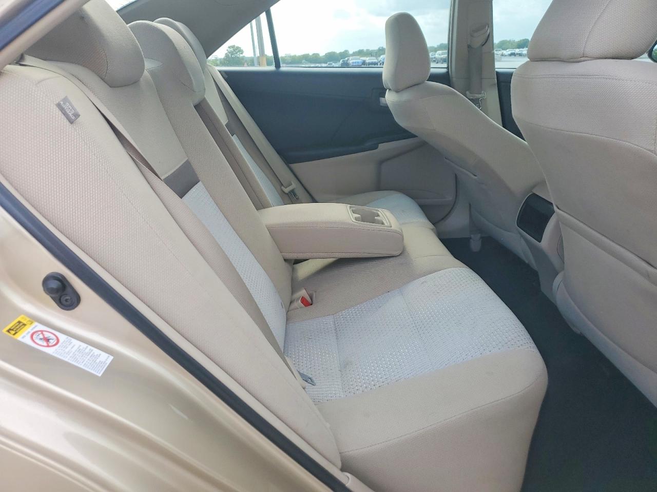 2012 Toyota Camry Le Tan vin: 4T1BF1FK2CU037484