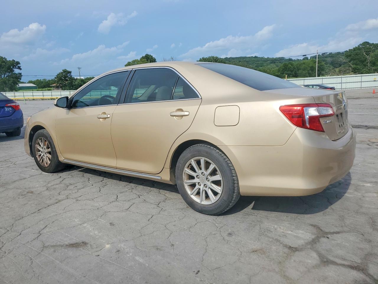 2012 Toyota Camry Le Tan vin: 4T1BF1FK2CU037484