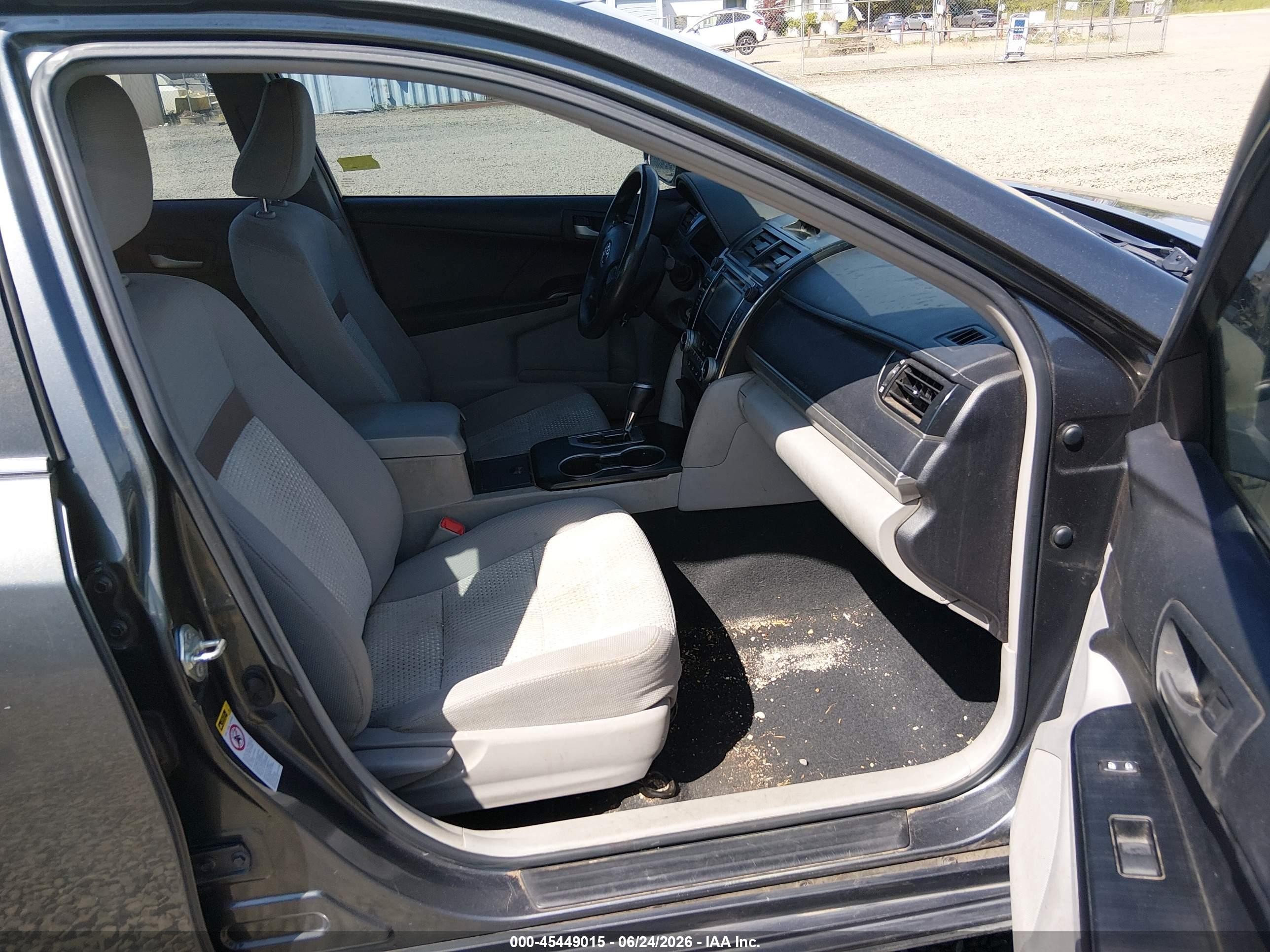 2012 Toyota Camry Le Gray vin: 4T1BF1FK2CU038425