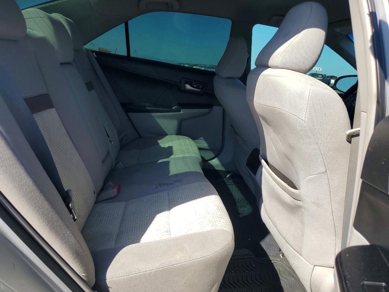 2012 Toyota Camry Le Silver vin: 4T1BF1FK2CU058836