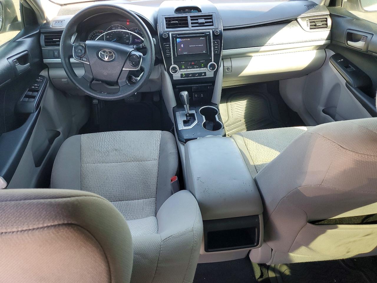 2012 Toyota Camry Le Silver vin: 4T1BF1FK2CU058836