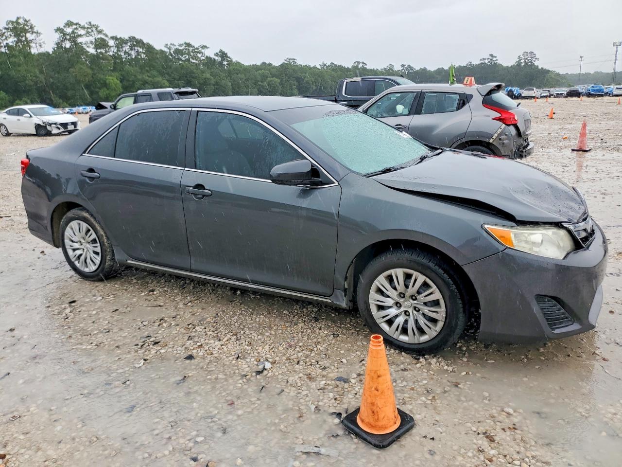 2012 Toyota Camry Le Gray vin: 4T1BF1FK2CU066337