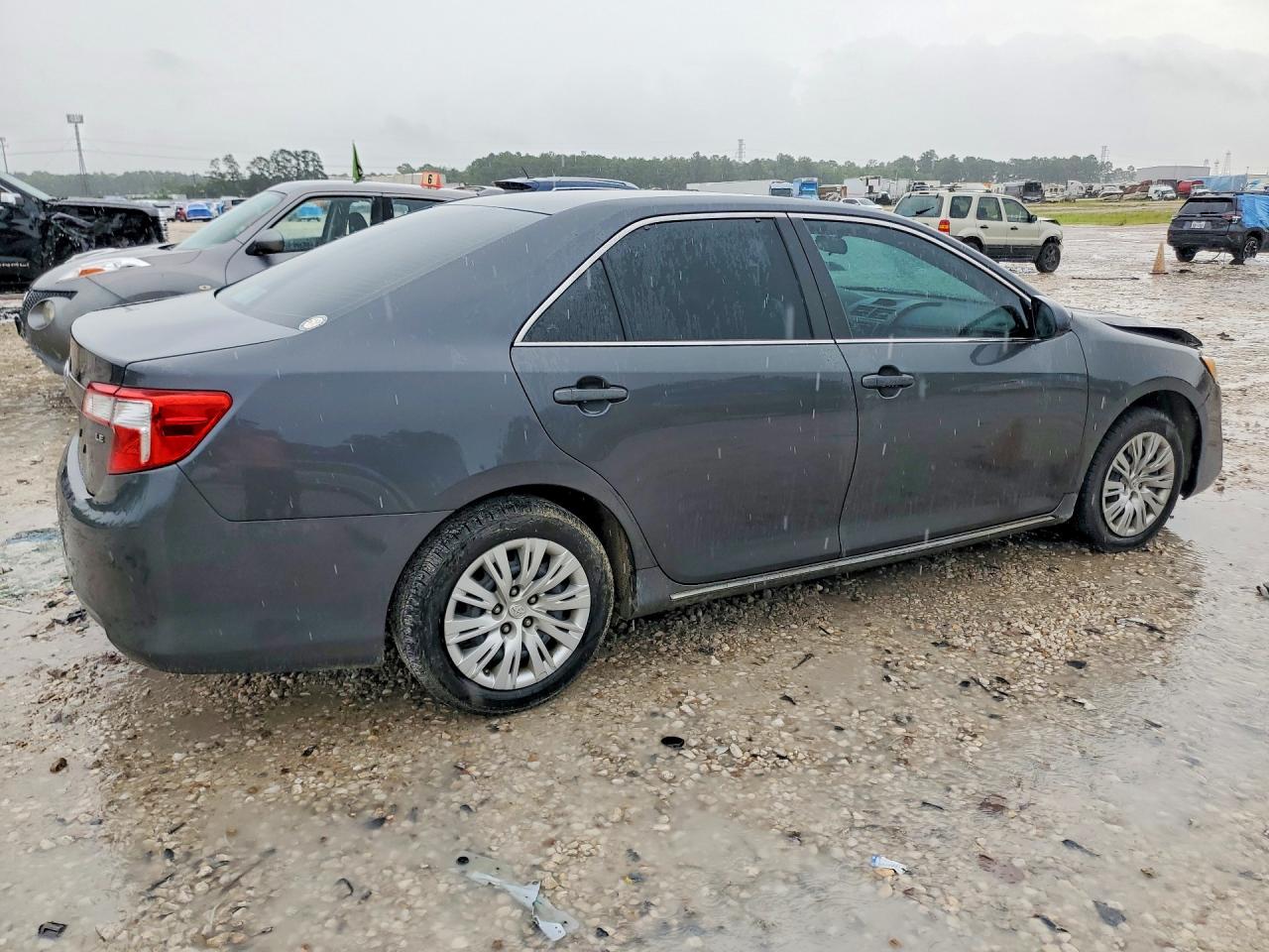 2012 Toyota Camry Le Gray vin: 4T1BF1FK2CU066337