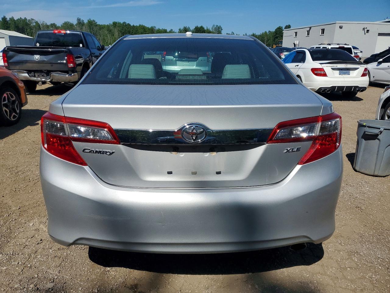 2012 Toyota Camry L Silver vin: 4T1BF1FK2CU117089