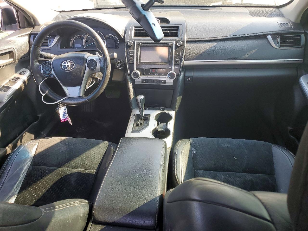 2012 Toyota Camry Se Белый vin: 4T1BF1FK2CU161920