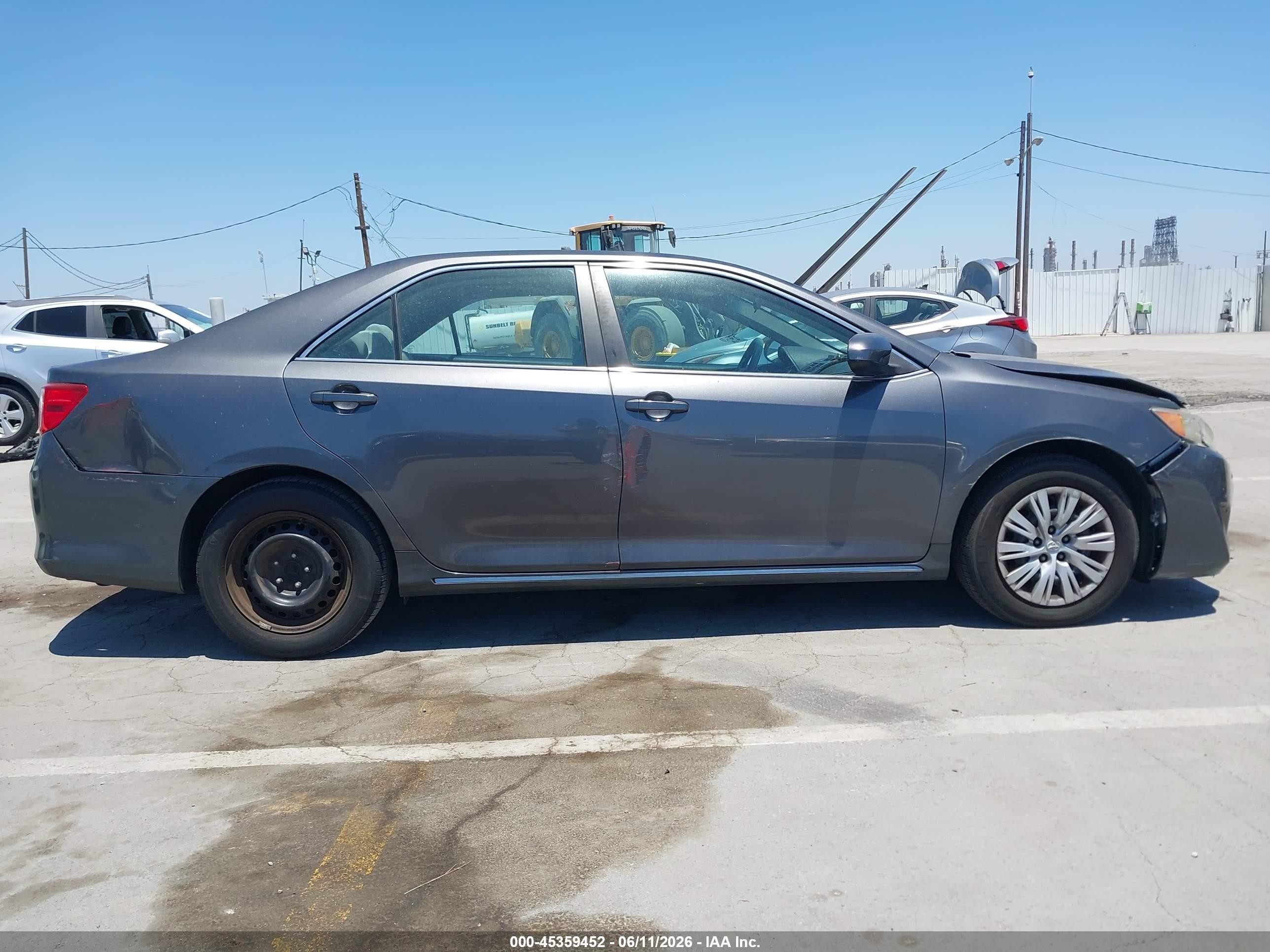 2012 Toyota Camry Le Gray vin: 4T1BF1FK2CU169502