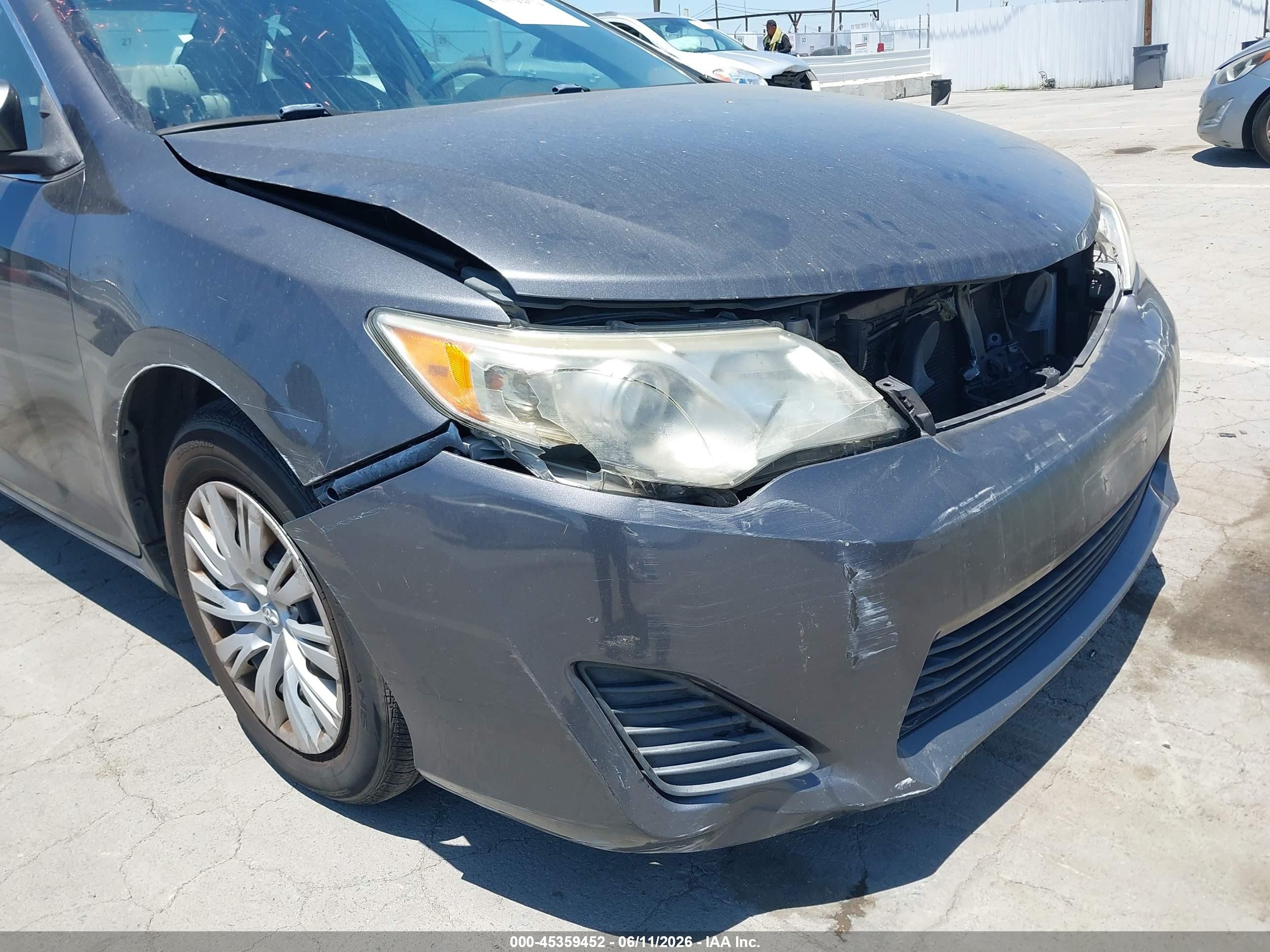 2012 Toyota Camry Le Gray vin: 4T1BF1FK2CU169502