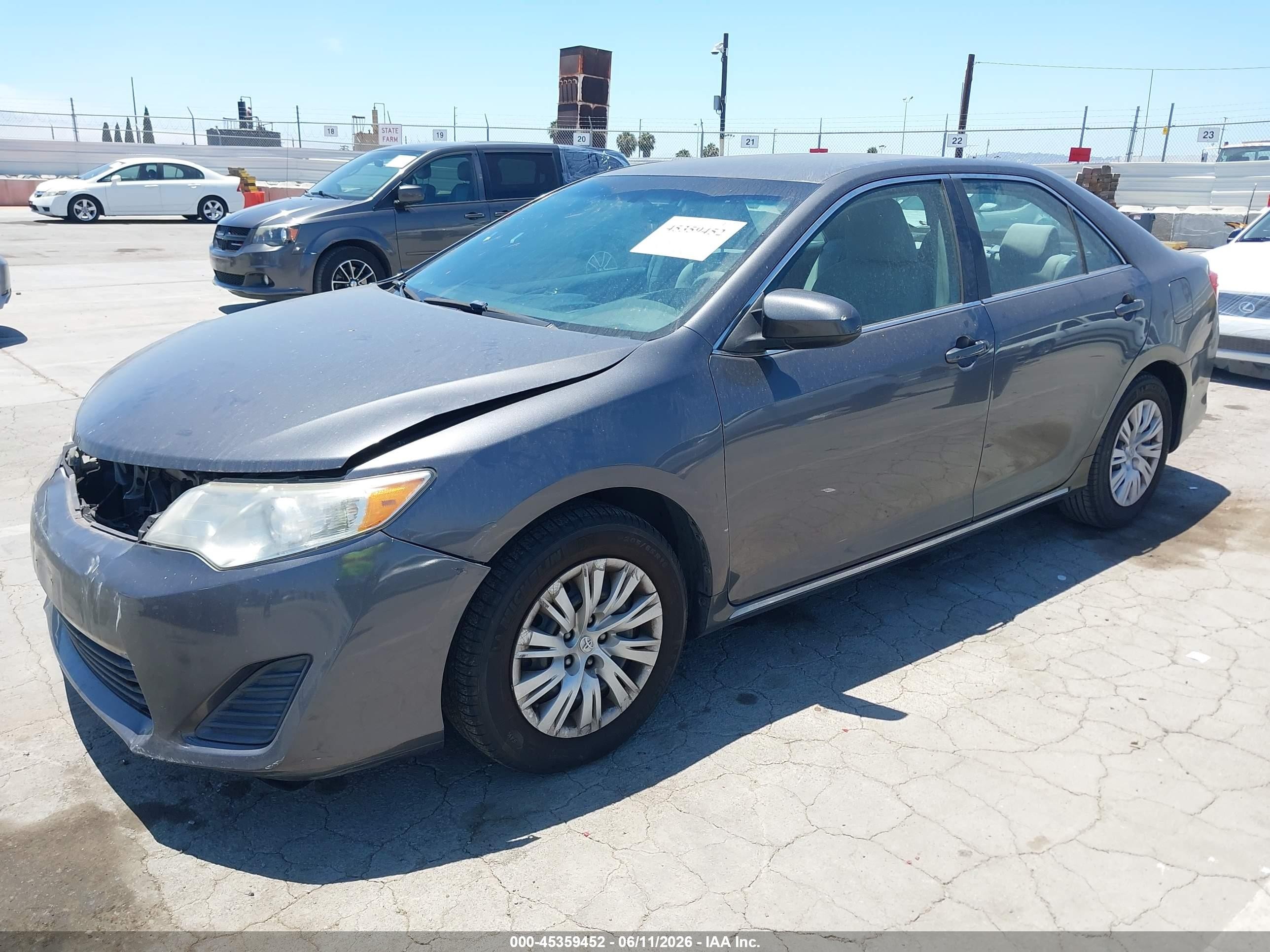 2012 Toyota Camry Le Gray vin: 4T1BF1FK2CU169502