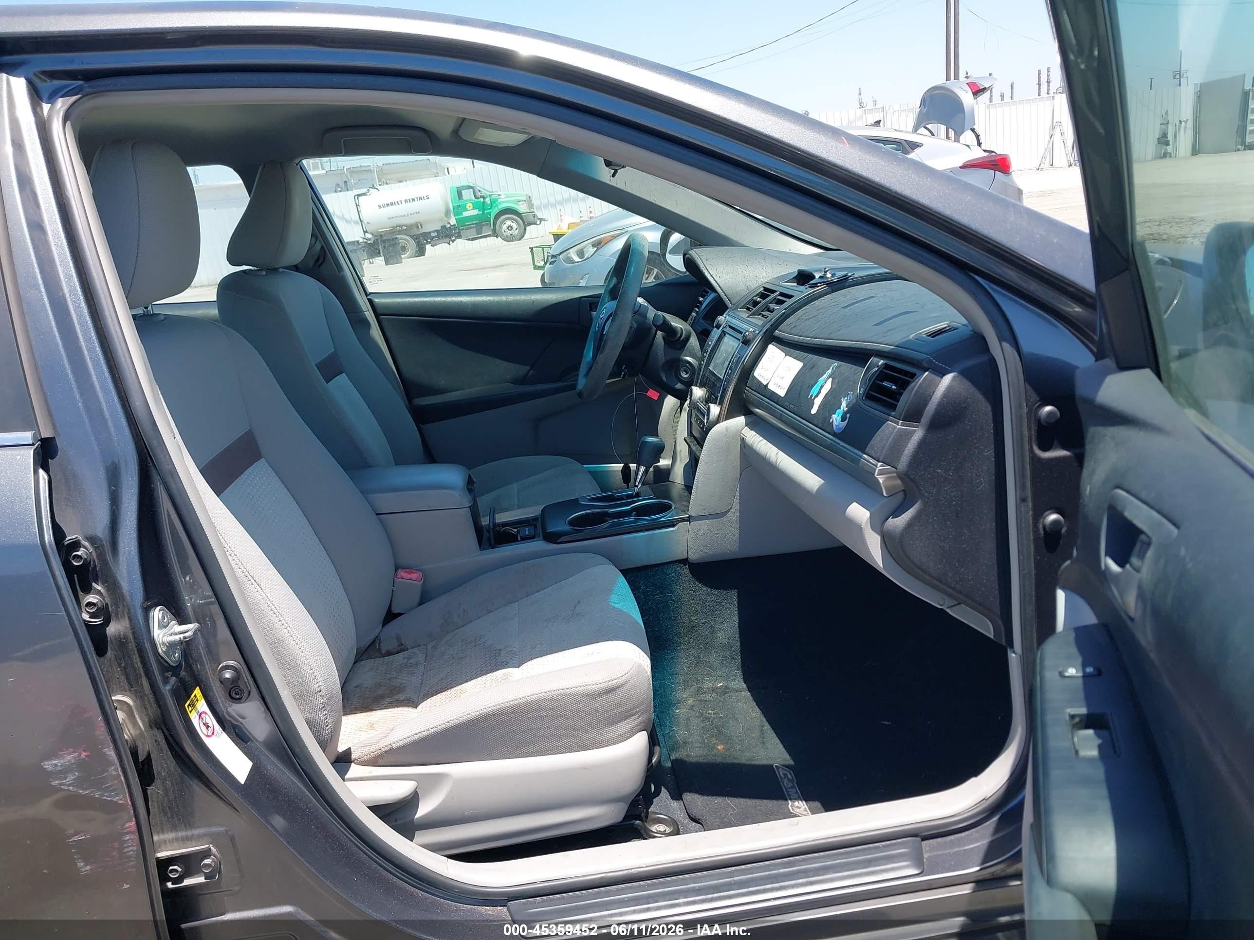 2012 Toyota Camry Le Gray vin: 4T1BF1FK2CU169502