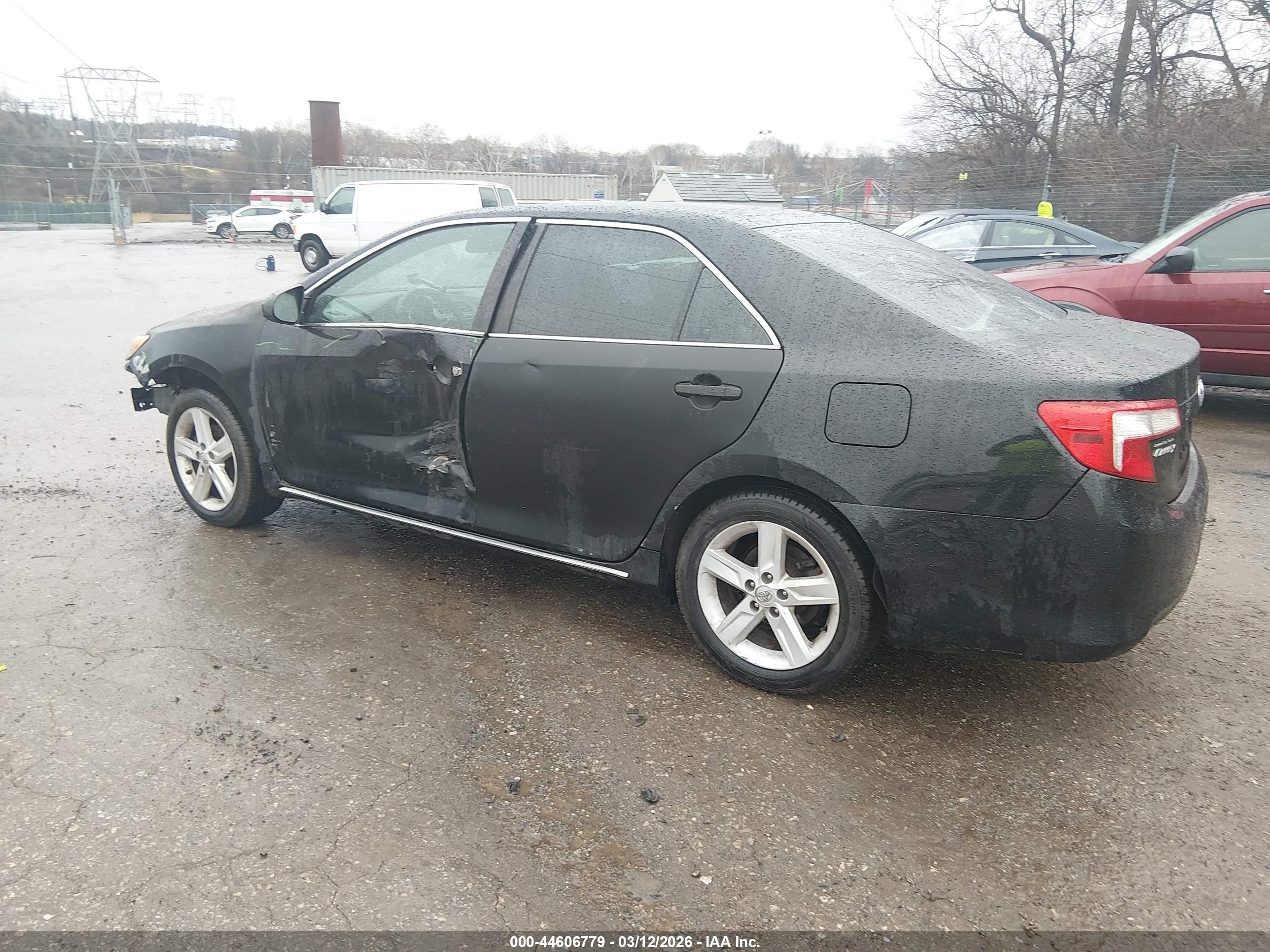 2012 Toyota Camry Le Black vin: 4T1BF1FK2CU518903