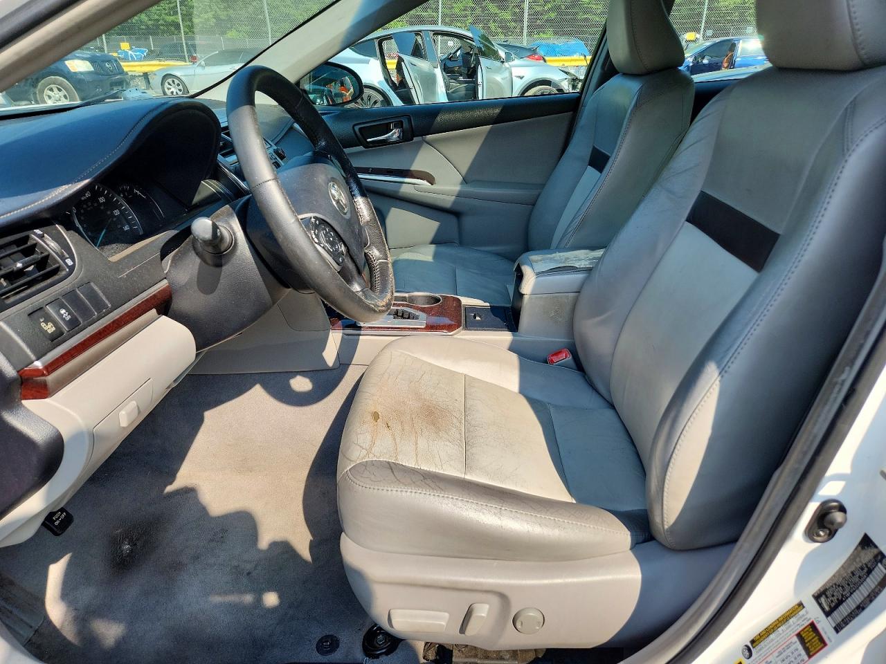 2012 Toyota Camry Xle White vin: 4T1BF1FK2CU530081