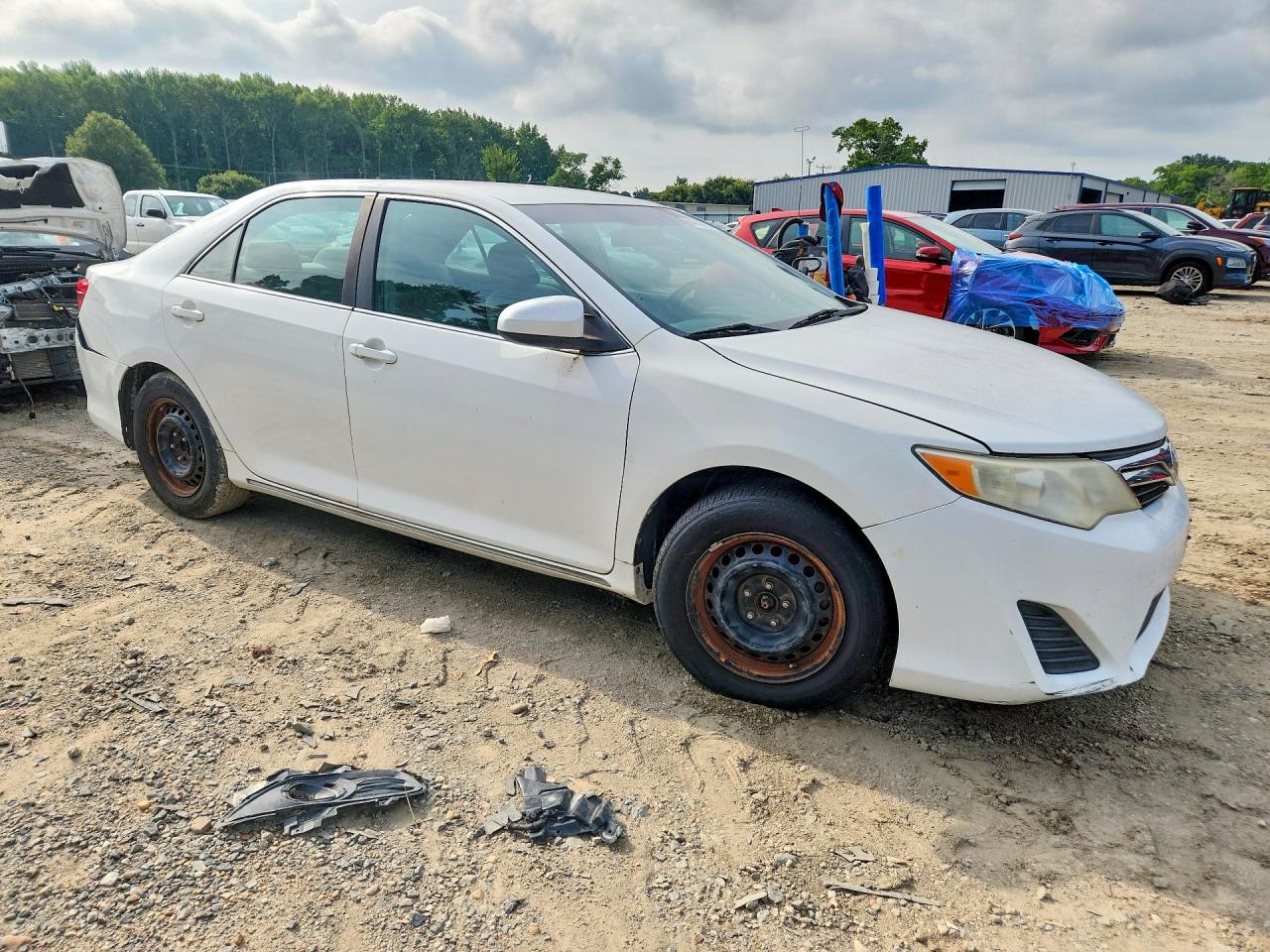2012 Toyota Camry Le White vin: 4T1BF1FK2CU536267
