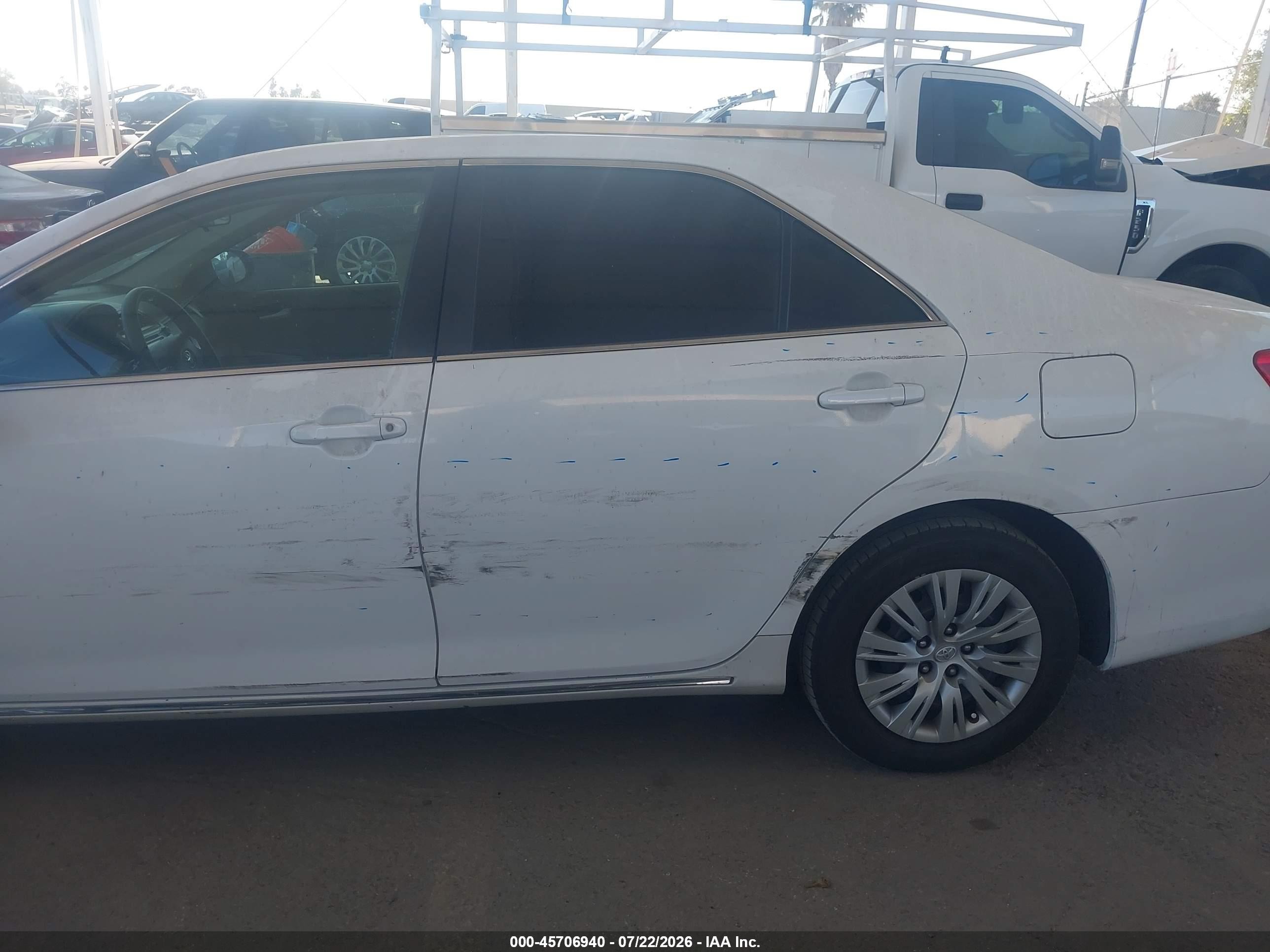 2012 Toyota Camry Le White vin: 4T1BF1FK2CU560200