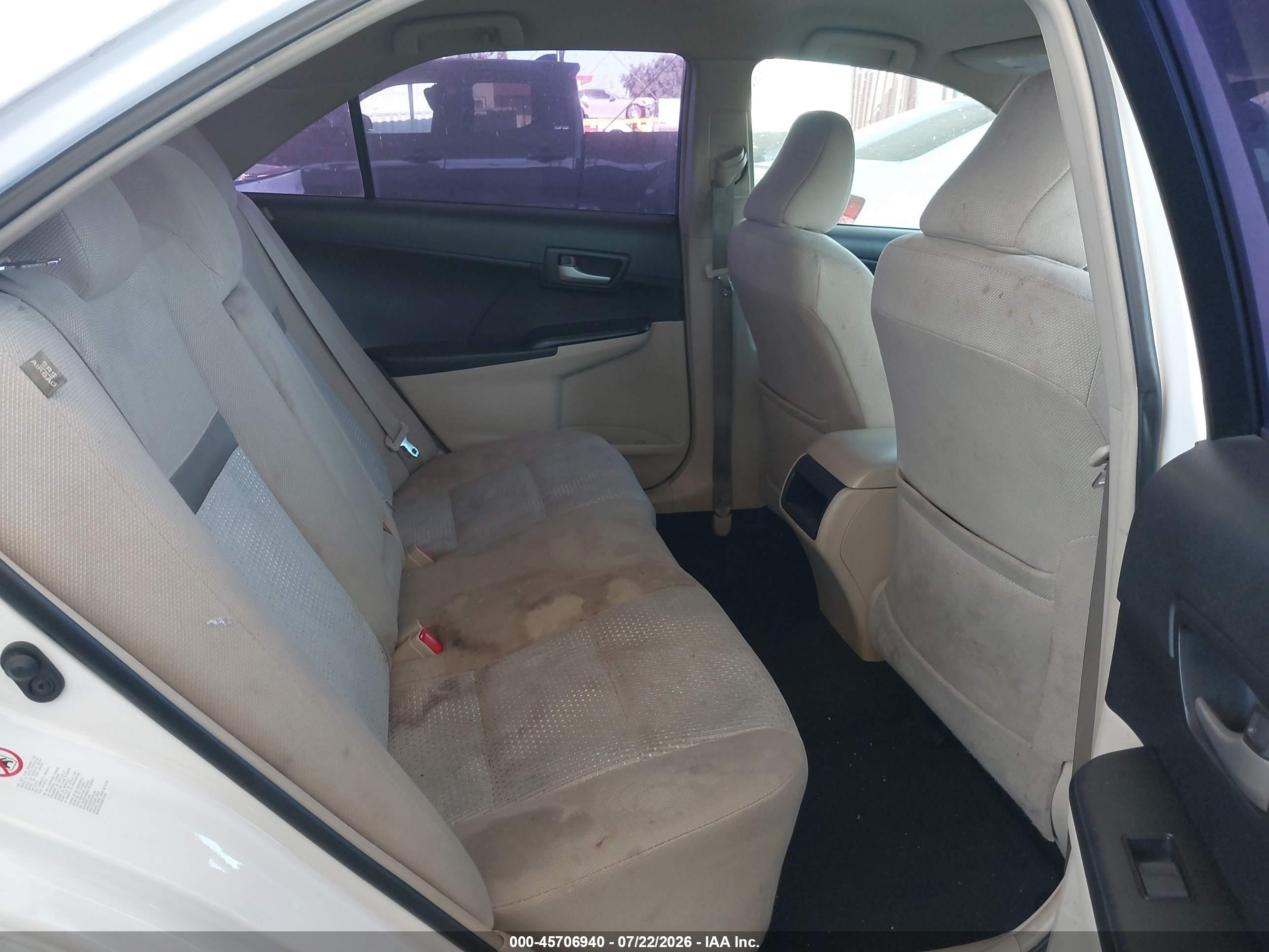 2012 Toyota Camry Le White vin: 4T1BF1FK2CU560200