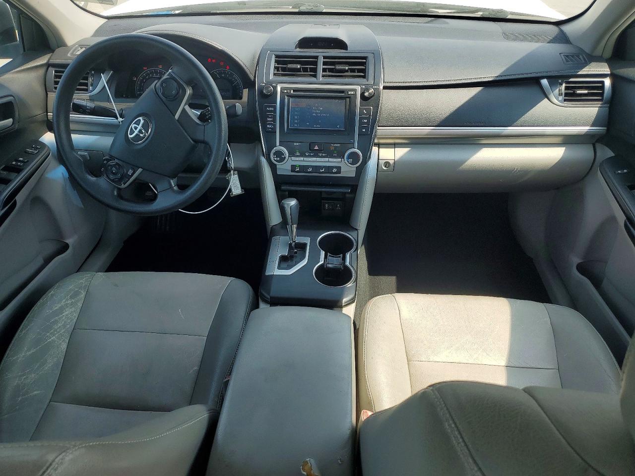 2012 Toyota Camry Le White vin: 4T1BF1FK2CU564764