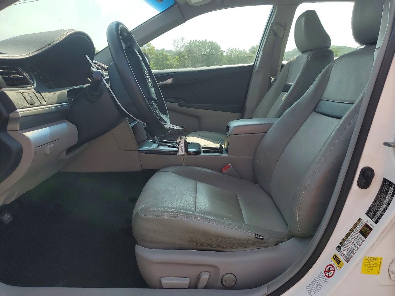2012 Toyota Camry Le White vin: 4T1BF1FK2CU564764