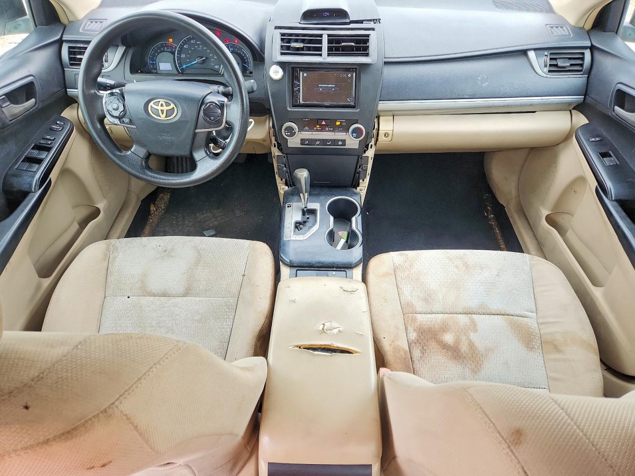 2012 Toyota Camry Le White vin: 4T1BF1FK2CU569804