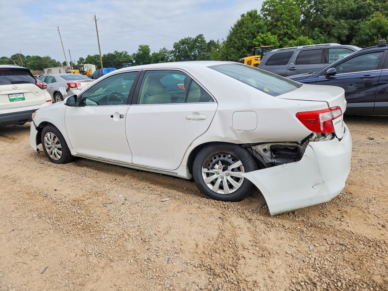 2012 Toyota Camry Le White vin: 4T1BF1FK2CU569804