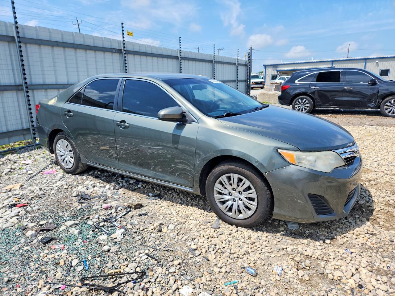 2012 Toyota Camry Le Gray vin: 4T1BF1FK2CU596775