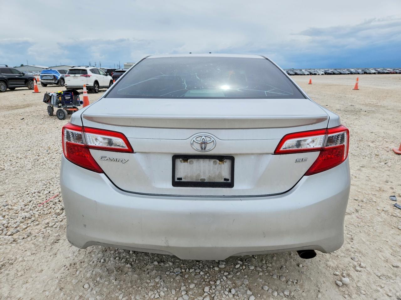 2012 Toyota Camry Se Silver vin: 4T1BF1FK2CU614823
