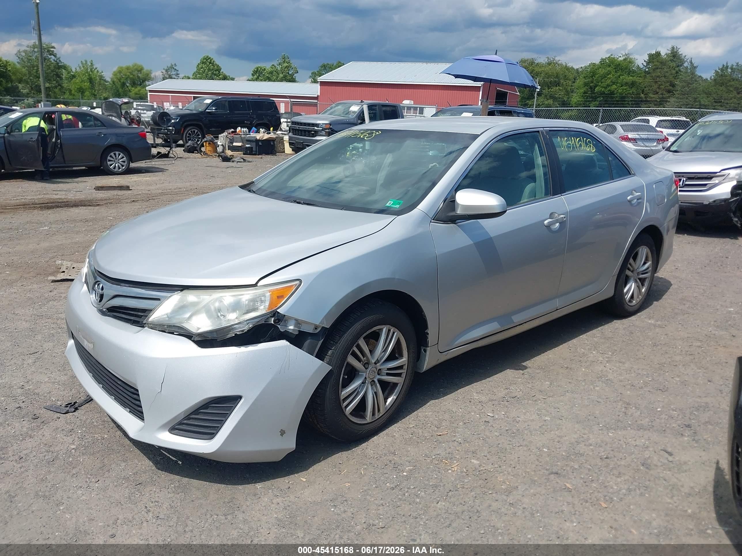 2012 Toyota Camry L Silver vin: 4T1BF1FK2CU619097