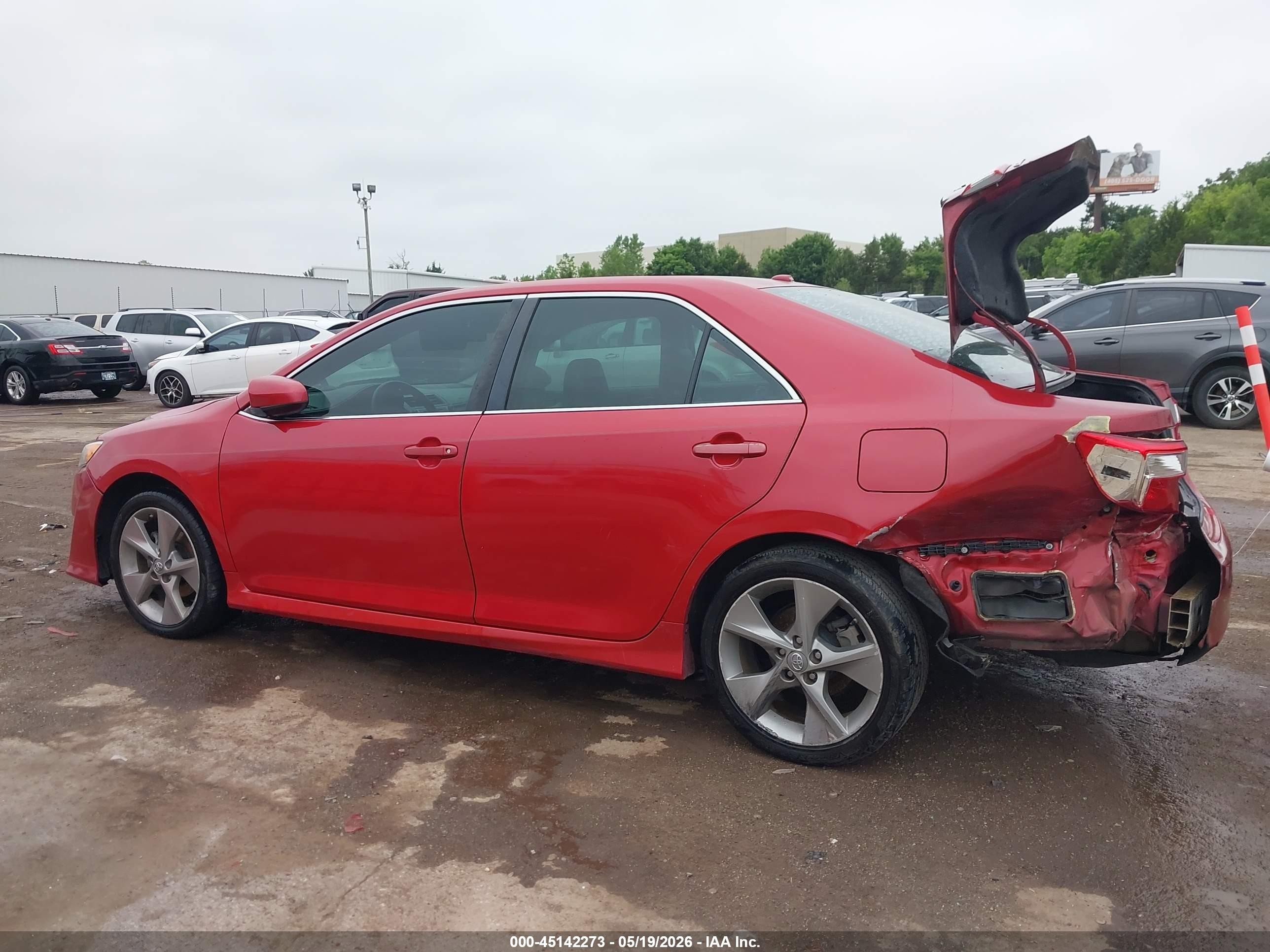 2012 Toyota Camry Se Limited Edition Red vin: 4T1BF1FK2CU619326