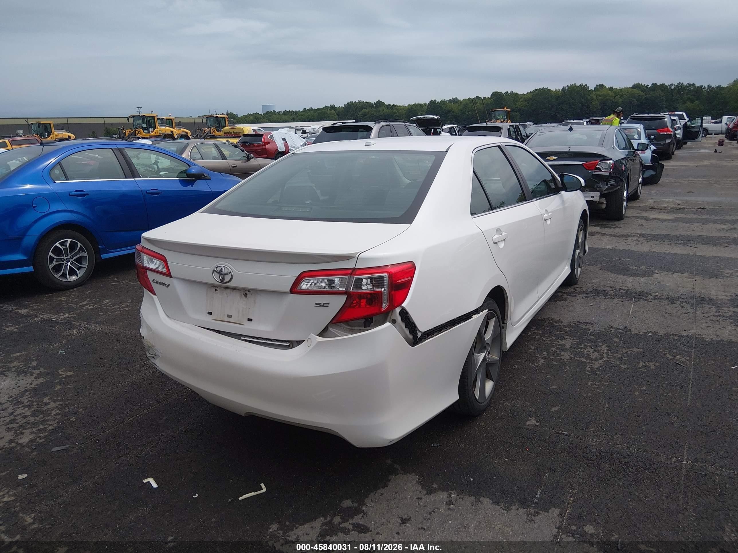 2012 Toyota Camry Se Limited Edition White vin: 4T1BF1FK2CU632609
